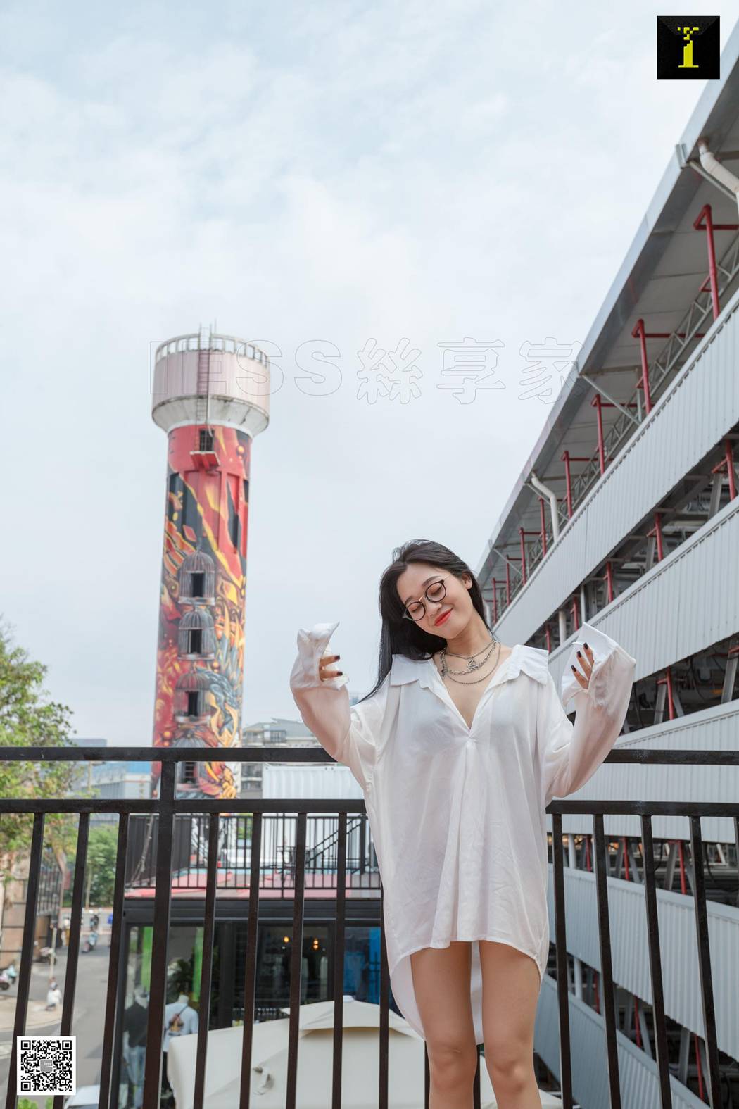 [IESS异思趣向] 2019.07.22 丝享家533：可乐《男友衬衫里的温柔》 在现浏览第12张