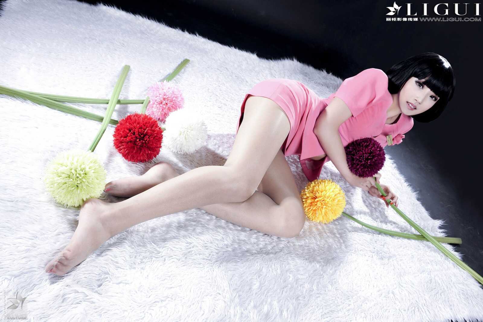 Model 司琪《粉色丽人》[丽柜LiGui] 美腿玉足写真图第9张