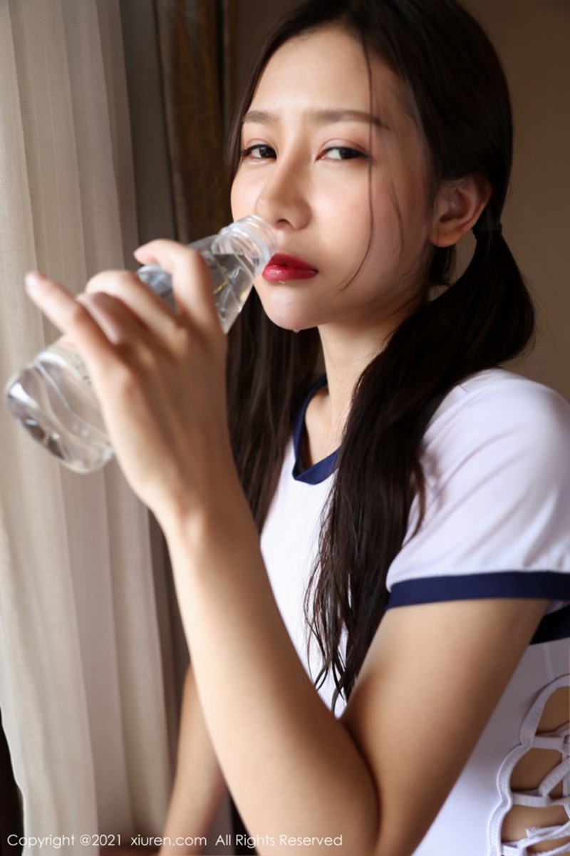 [XiuRen秀人网] 2021.03.15 No.3201 尹甜甜第2张