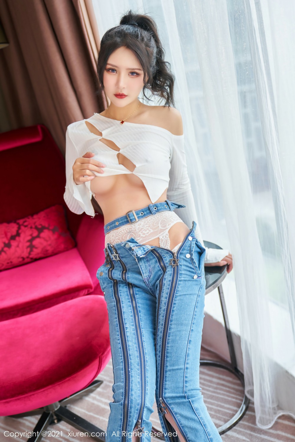 [XiuRen秀人网] 2021.07.27 No.3720 Emily尹菲第3张