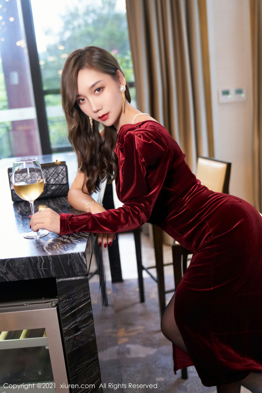 [XiuRen秀人网] 2021.08.17 No.3807 艾静香第1张