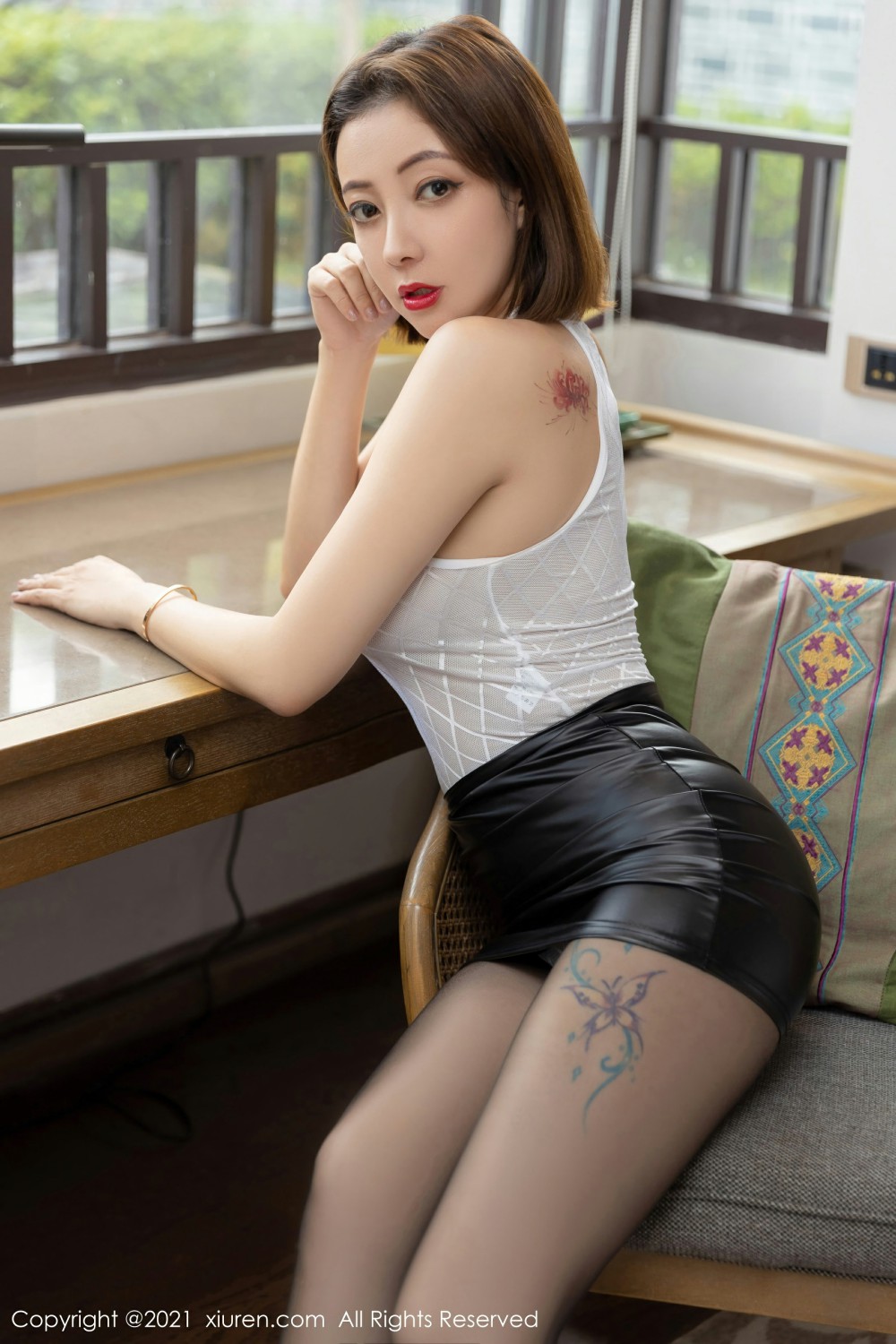 [XiuRen秀人网] 2021.09.14 No.3942 果儿Victoria第2张