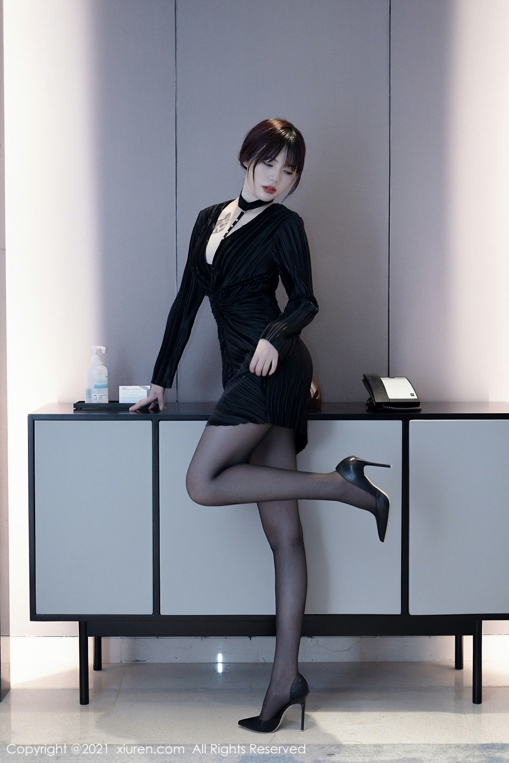 [XiuRen秀人网] 2021.10.19 No.4080 Arude薇薇第3张
