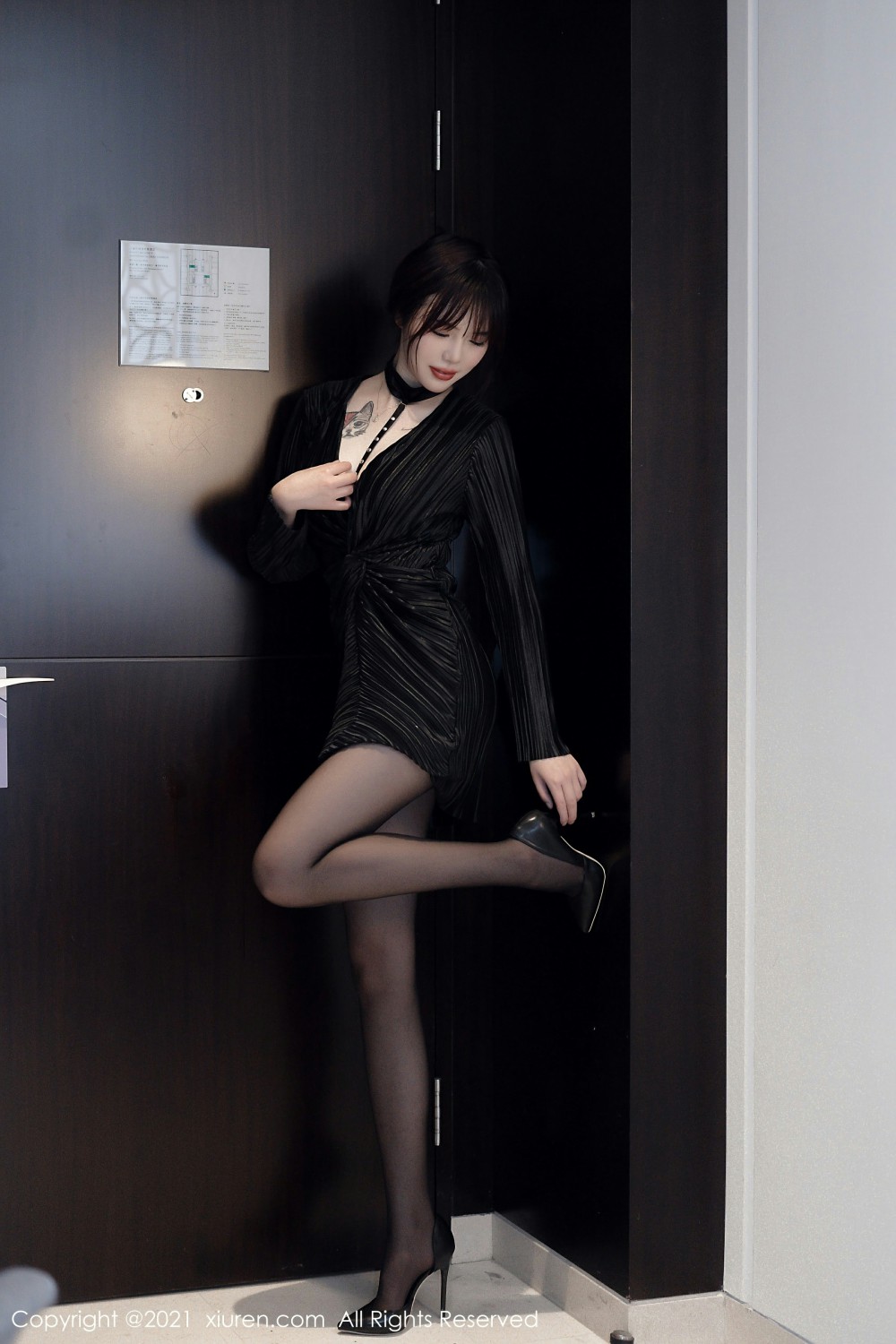 [XiuRen秀人网] 2021.10.19 No.4080 Arude薇薇第4张