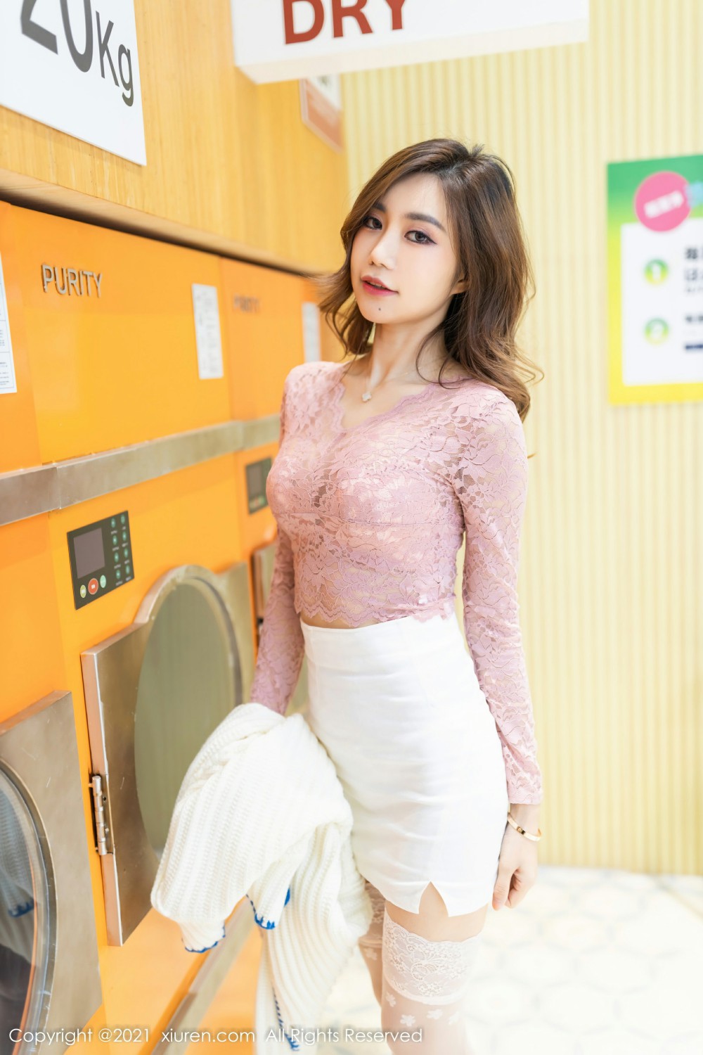 [XiuRen秀人网] 2021.12.03 No.4296 绮里嘉ula 洗衣房写真第3张