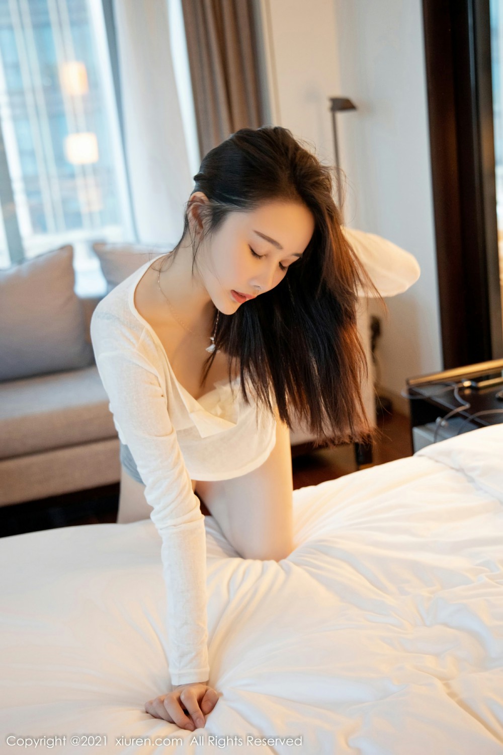 [XiuRen秀人网] 2021.12.08 No.4312 summer宝宝 超短裙美女第3张