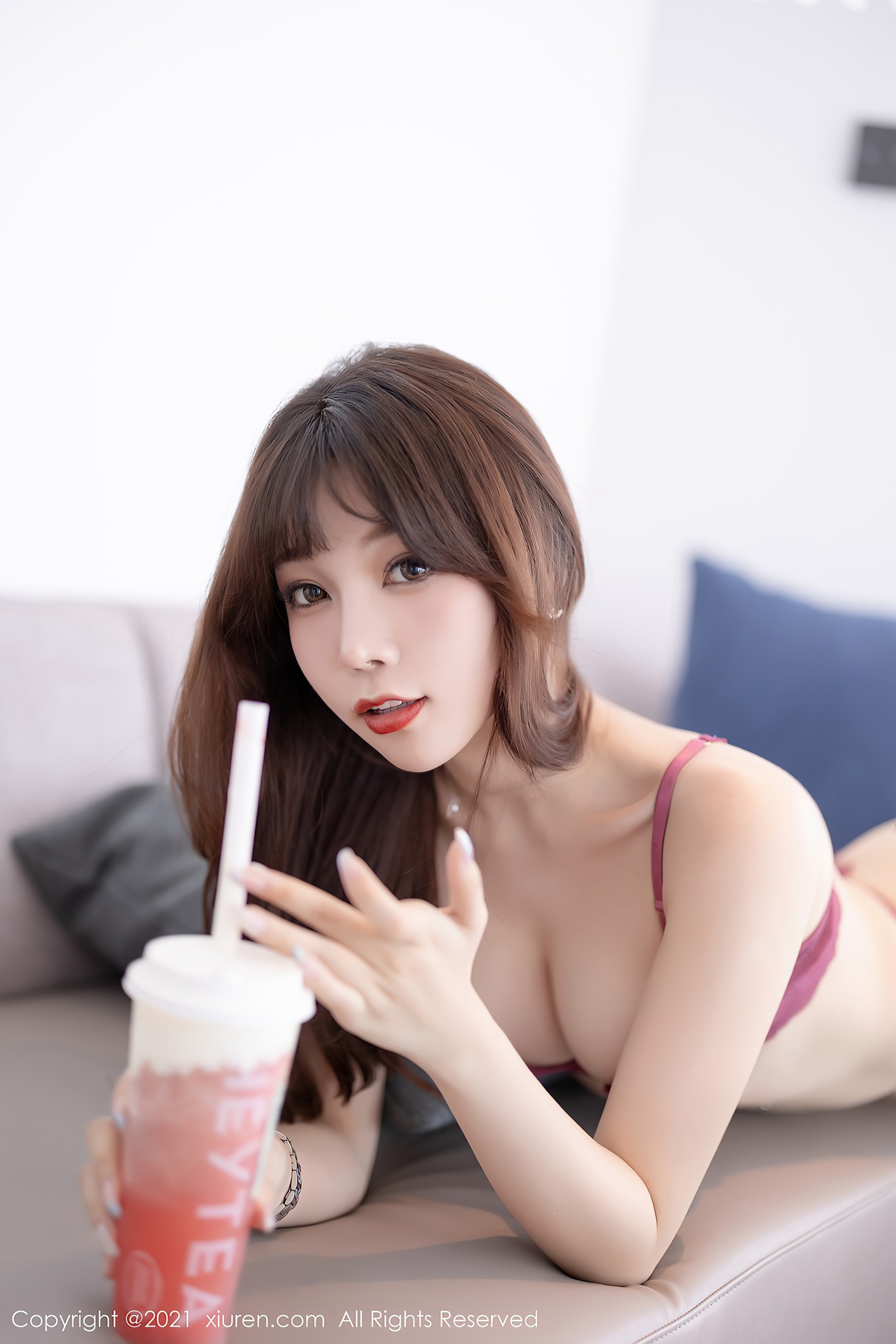 [XIUREN绣人网] 2021.06.10 No.3532 芝芝Booty [82P]第14张