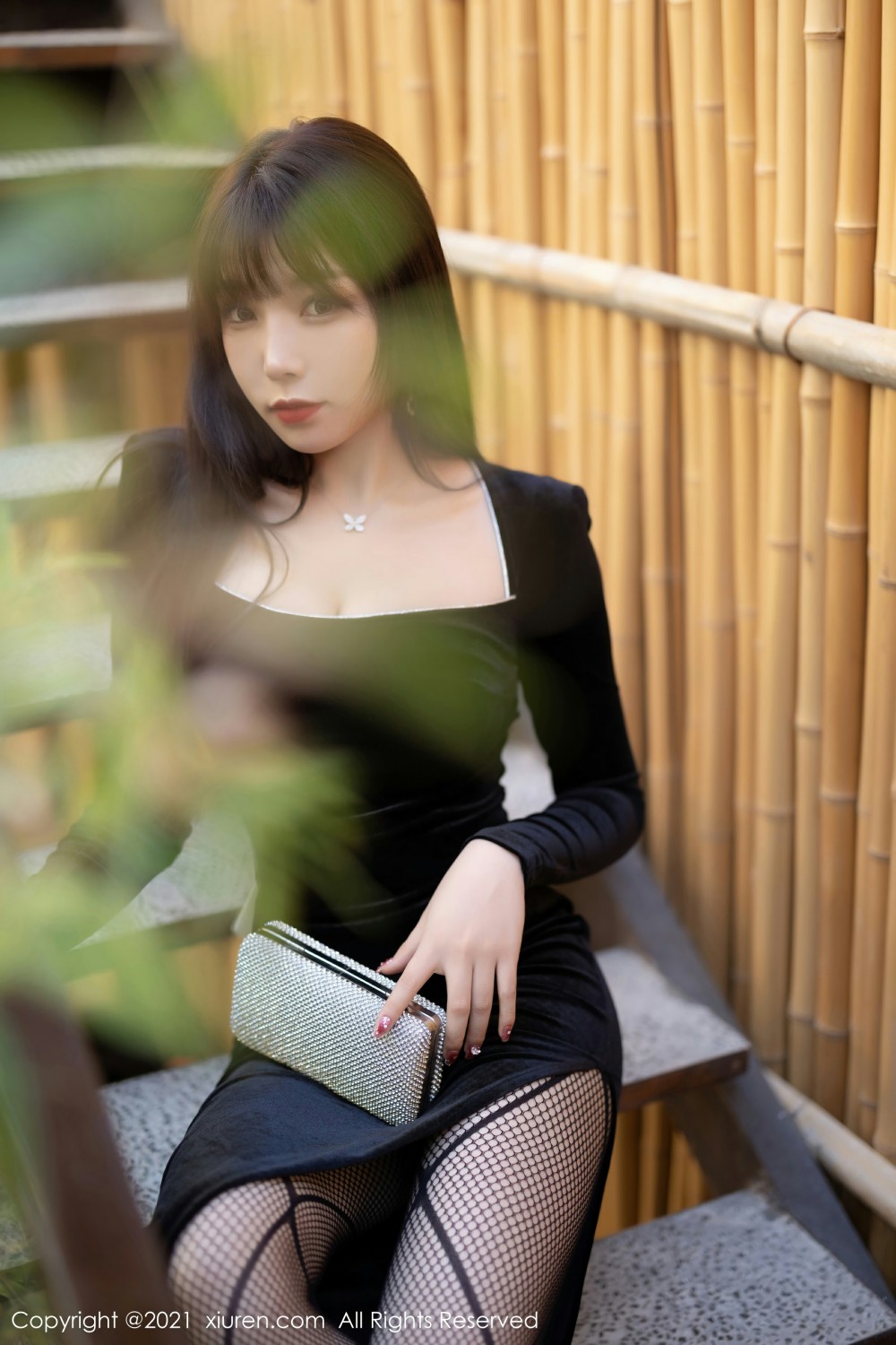 [XiuRen秀人网] 2021.12.09 No.4322 芝芝Booty 妩媚动人第3张