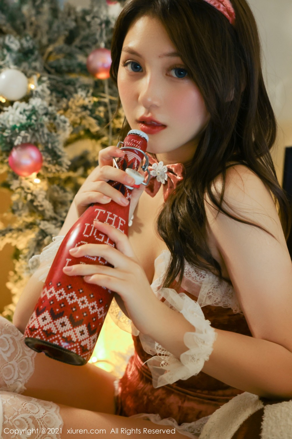 [XiuRen秀人网] 2021.12.15 No.4340 兔妹妹 圣诞兔女郎第2张
