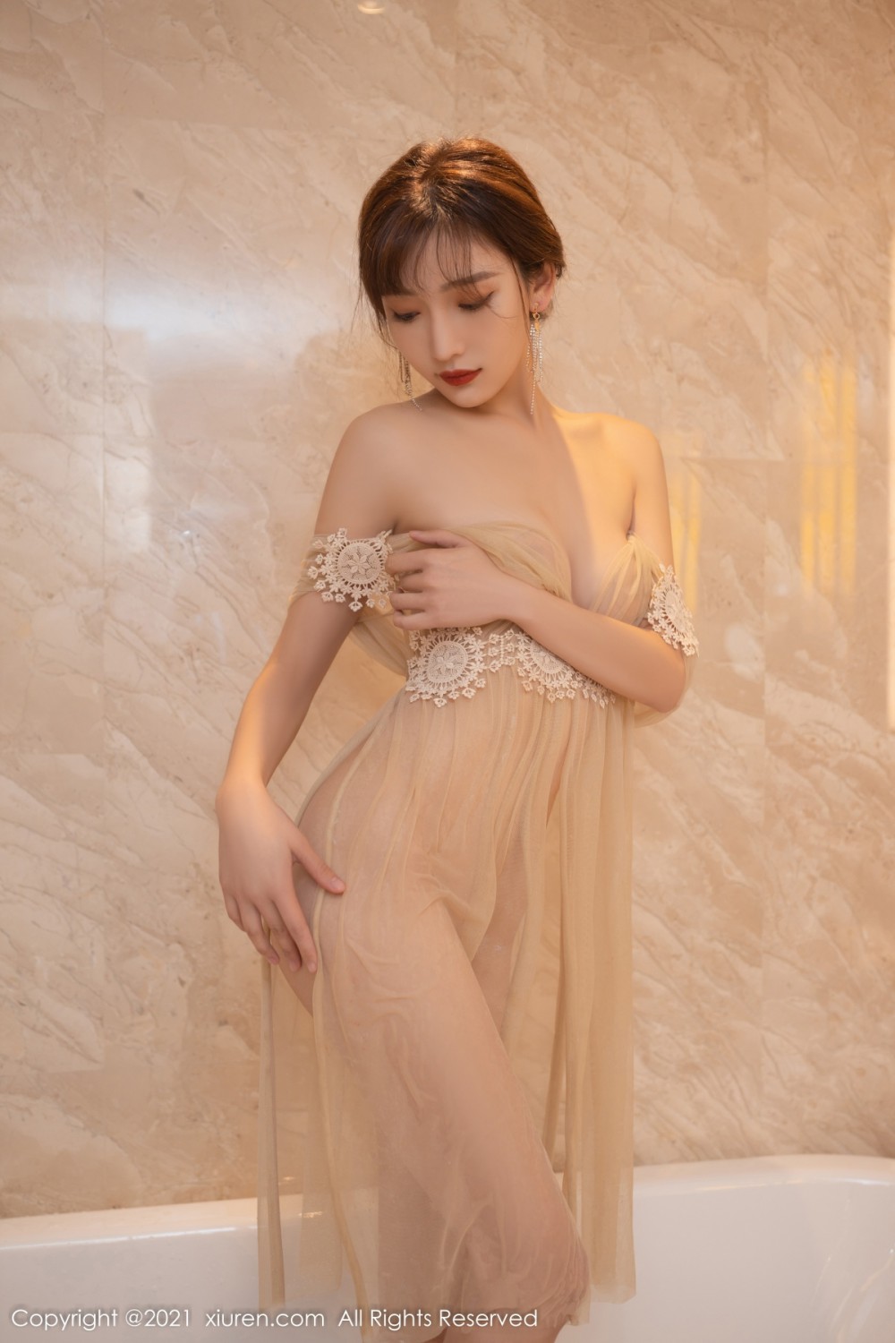 [XiuRen秀人网] 2021.12.16 No.4347 陆萱萱 妩媚动人第18张