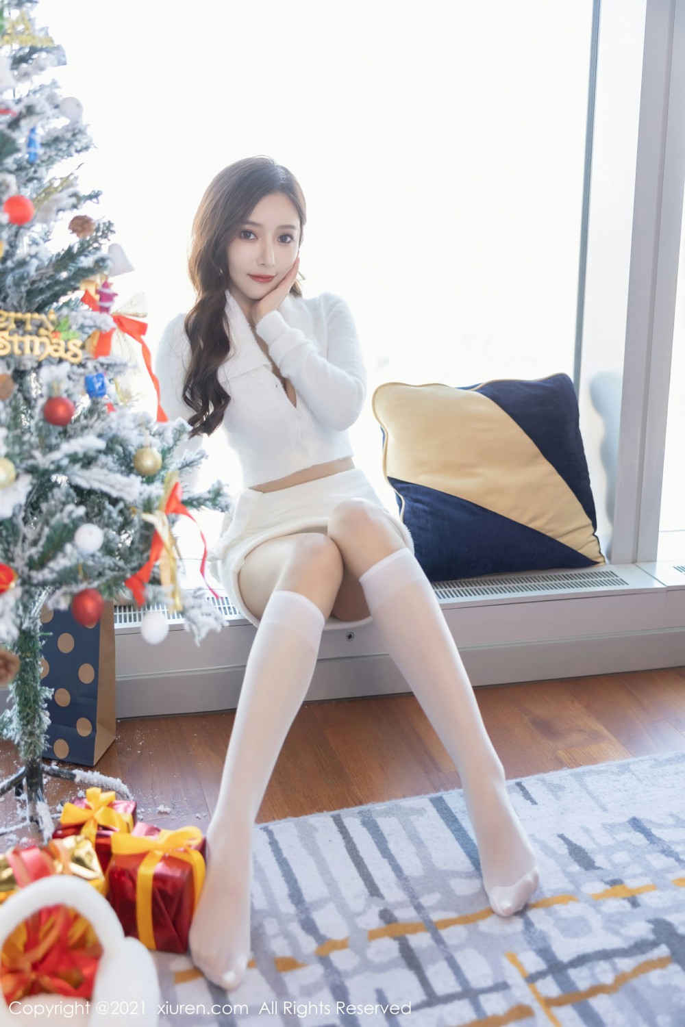 [XiuRen秀人网] 2021.12.20 No.4359 王馨瑶yanni 圣诞节写真第4张