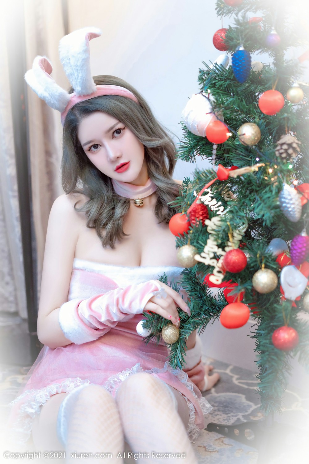 [XiuRen秀人网] 2021.12.23 No.4374 文芮jeninfer 橙色披风第8张
