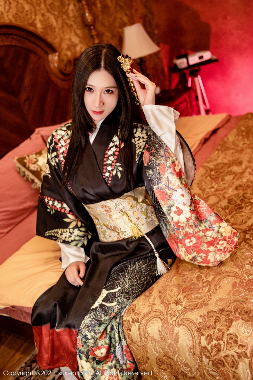 [XiuRen秀人网] 2021.12.27 No.4386 顾乔楠Cora 肉感御姐第1张