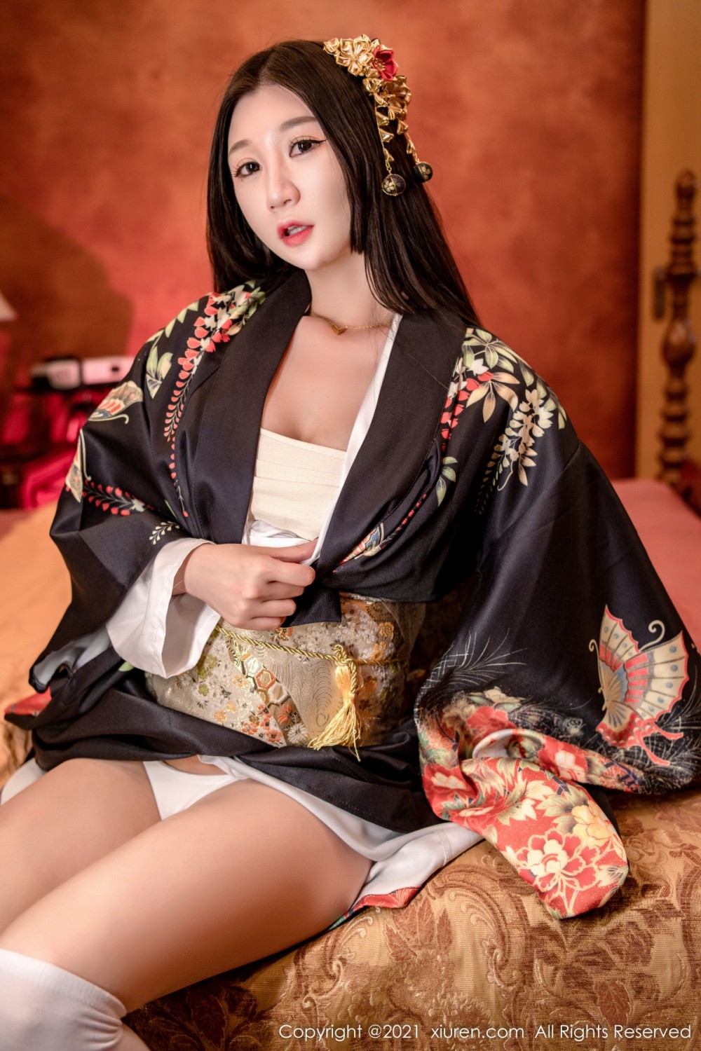 [XiuRen秀人网] 2021.12.27 No.4386 顾乔楠Cora 肉感御姐第3张