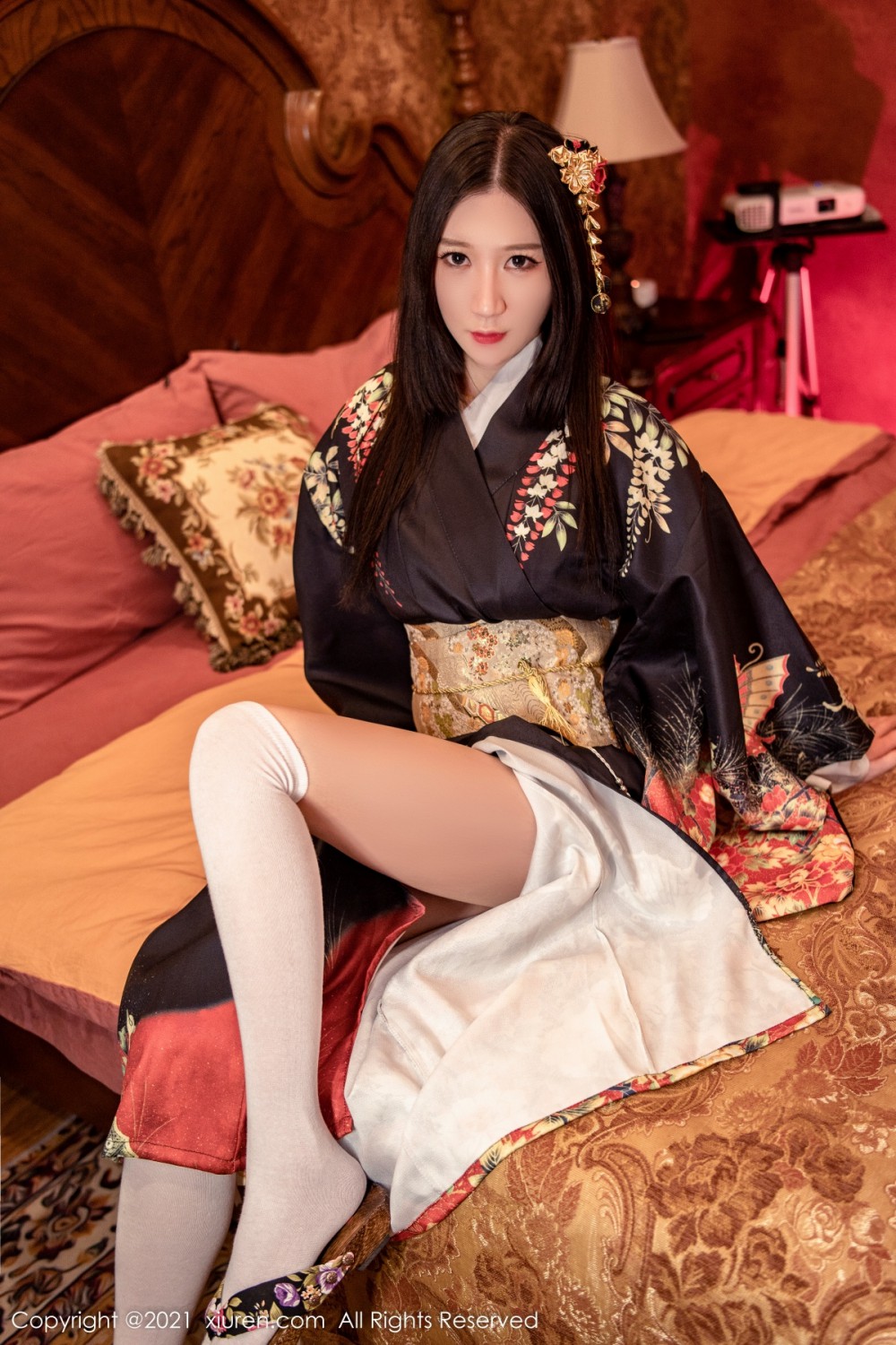 [XiuRen秀人网] 2021.12.27 No.4386 顾乔楠Cora 肉感御姐第2张