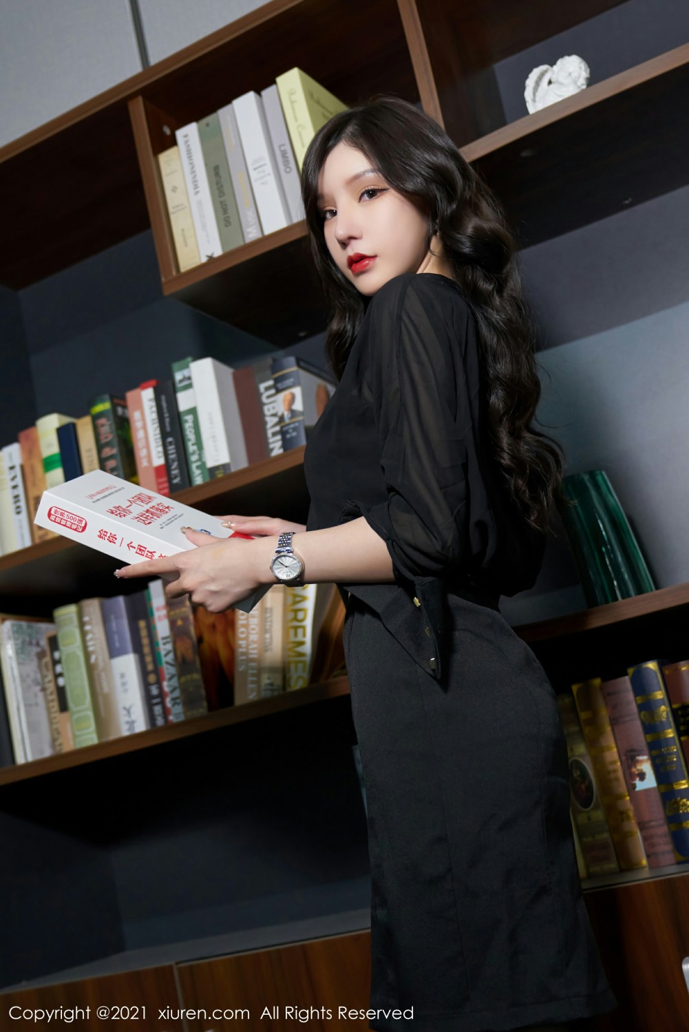 [XiuRen秀人网] 2021.12.31 No.4416 周于希Sally 诱人黑丝第2张