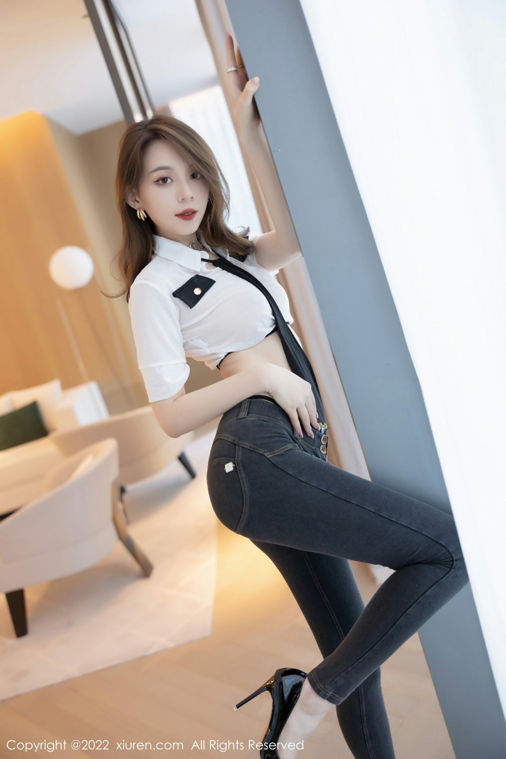 [XiuRen秀人网] 2022.01.06 No.4427 言沫 制服诱惑第4张
