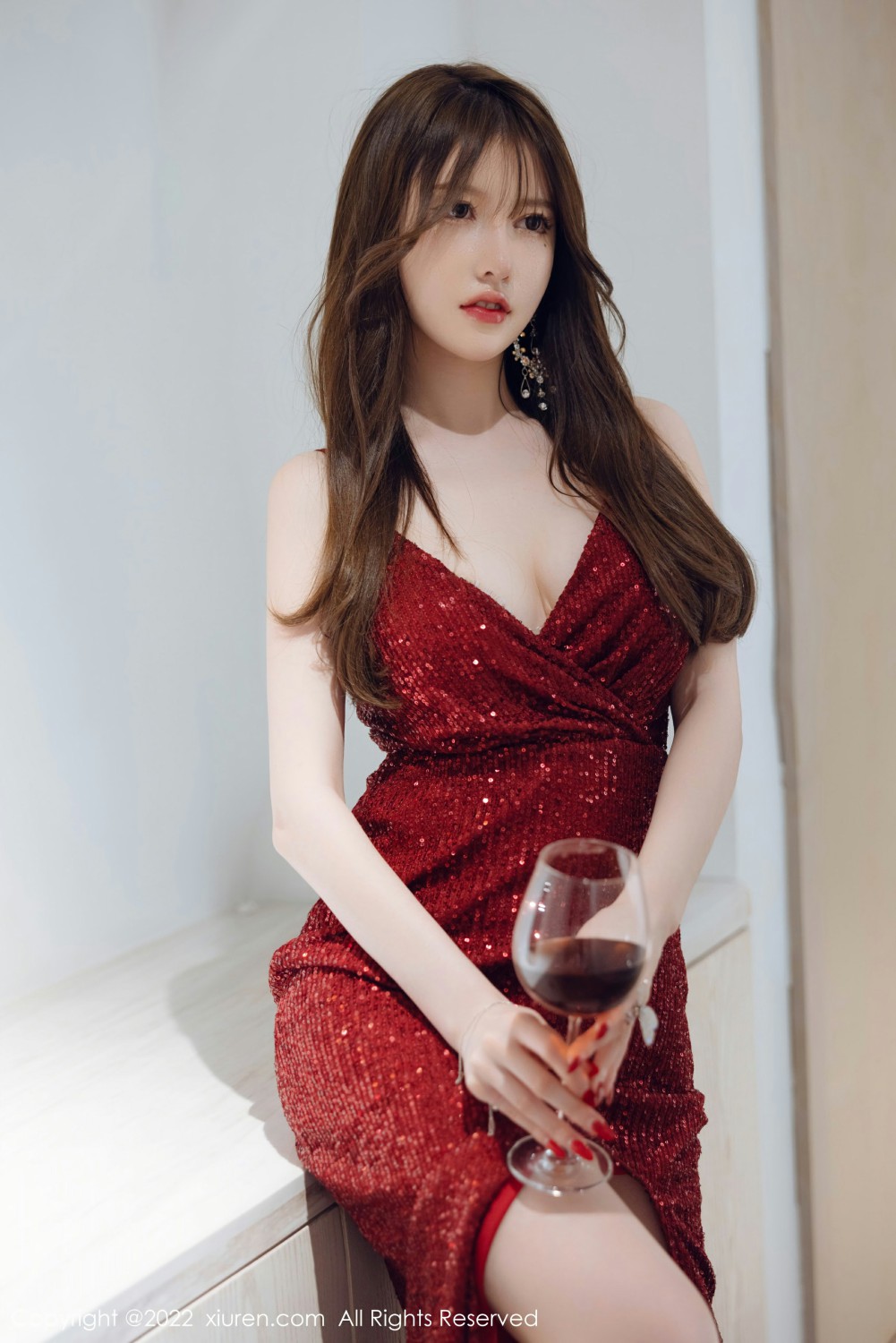 [XiuRen秀人网] 2022.01.06 No.4429 美桃酱 红色长裙第8张