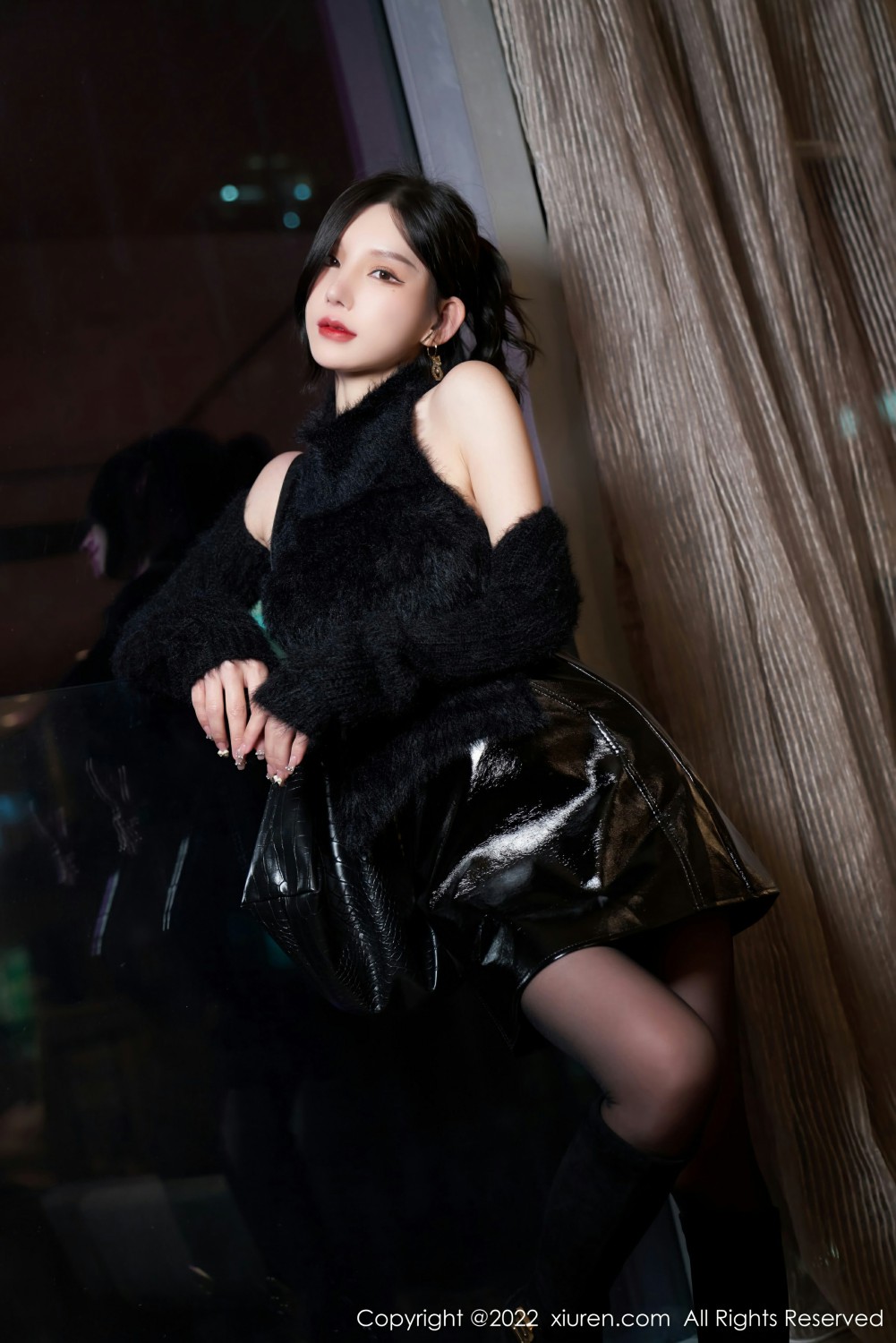 [XiuRen秀人网] 2022.01.07 No.4437 周于希Sally 诱人黑丝第3张