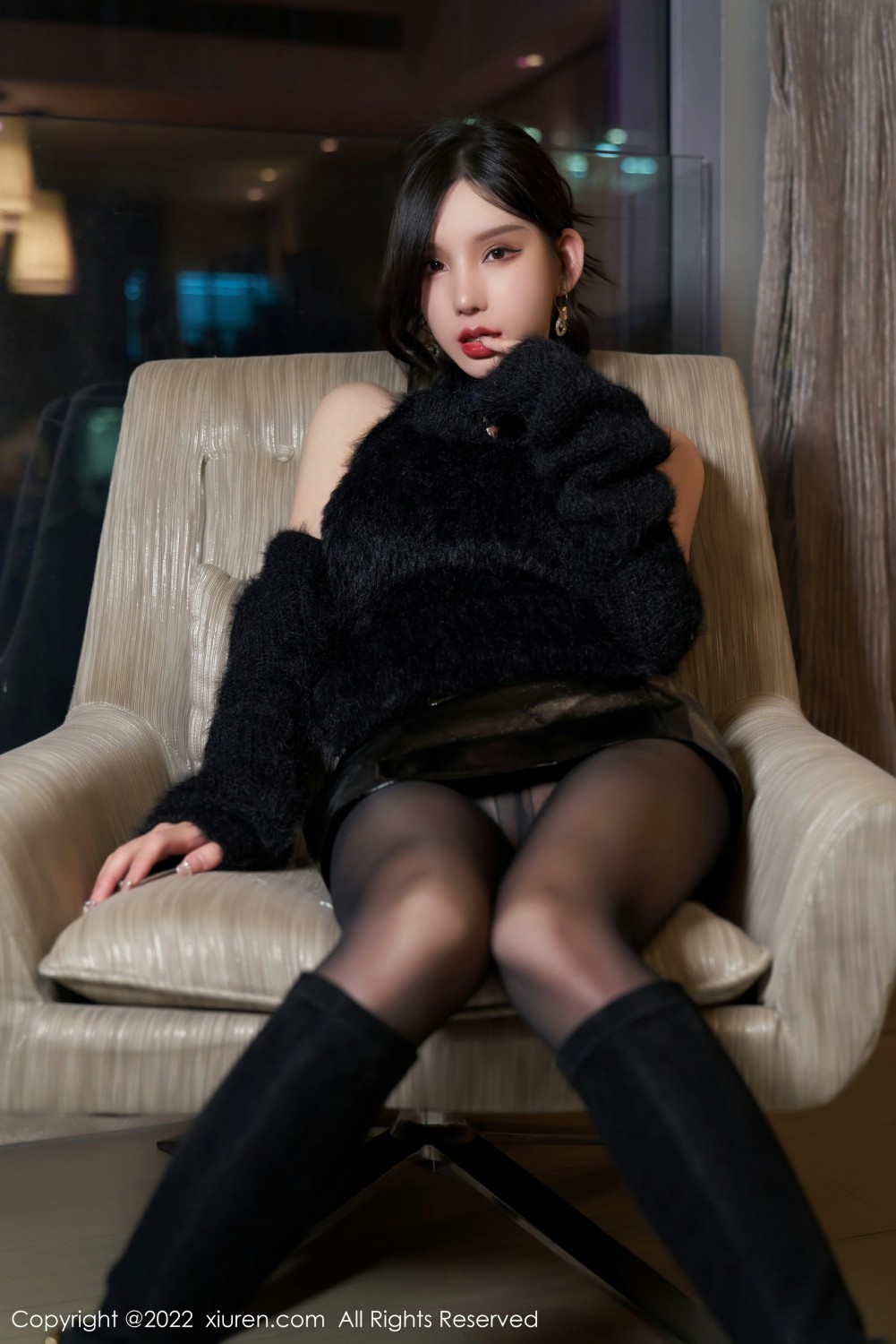 [XiuRen秀人网] 2022.01.07 No.4437 周于希Sally 诱人黑丝第5张