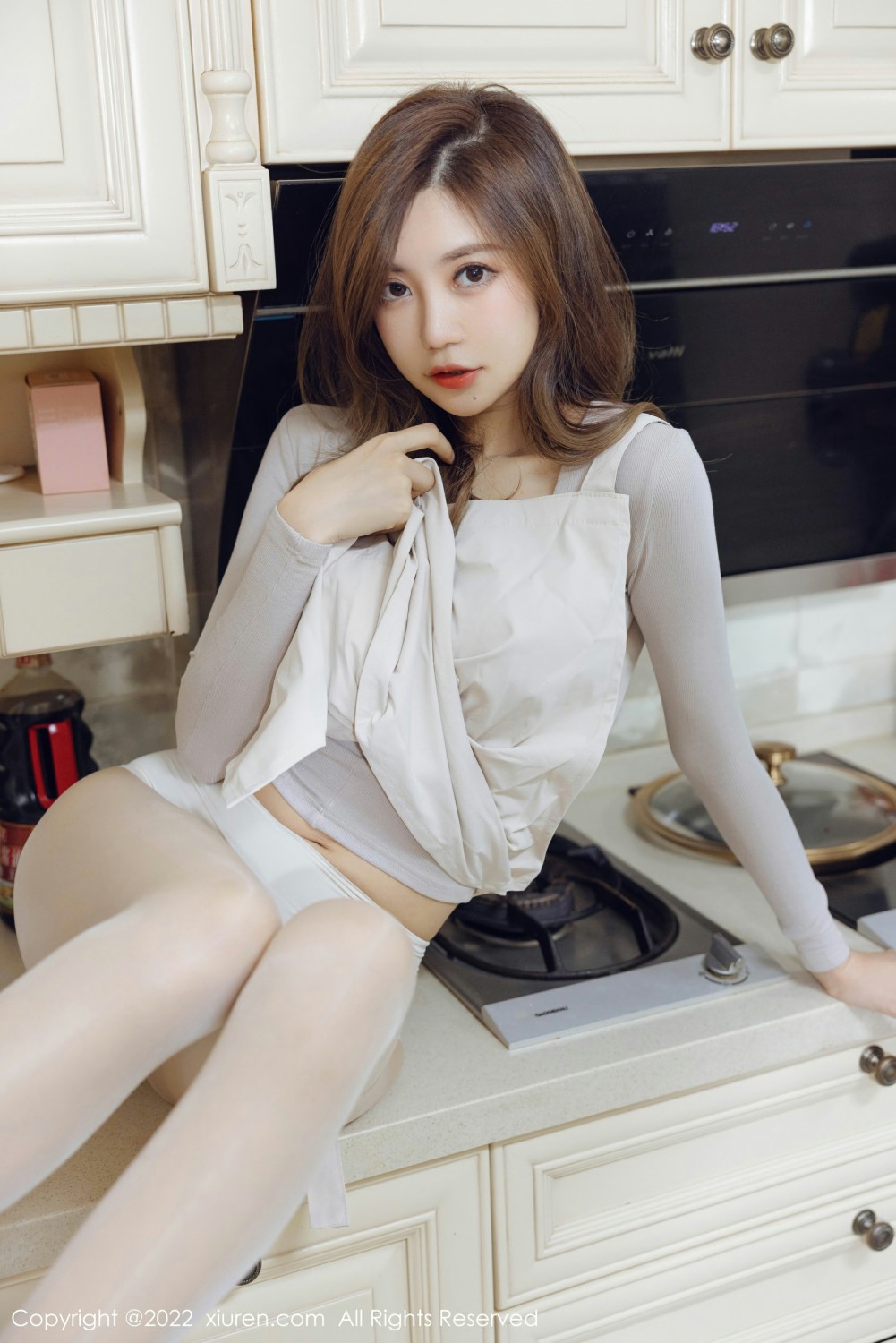 [XiuRen秀人网] 2022.01.07 No.4438 绮里嘉ula 小厨娘第1张