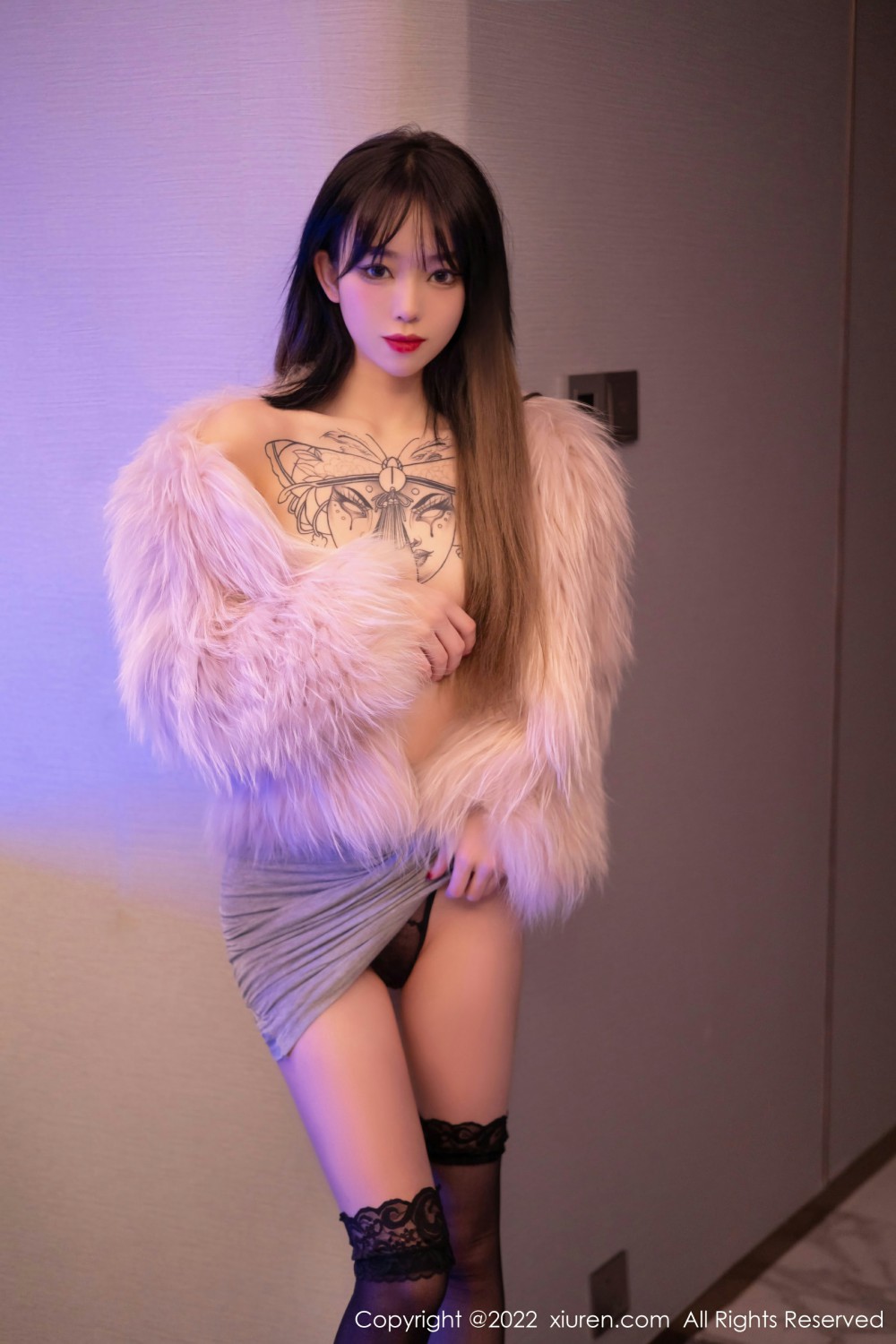 [XiuRen秀人网] 2022.01.10 No.4441 奶瓶. 黑丝美腿第4张