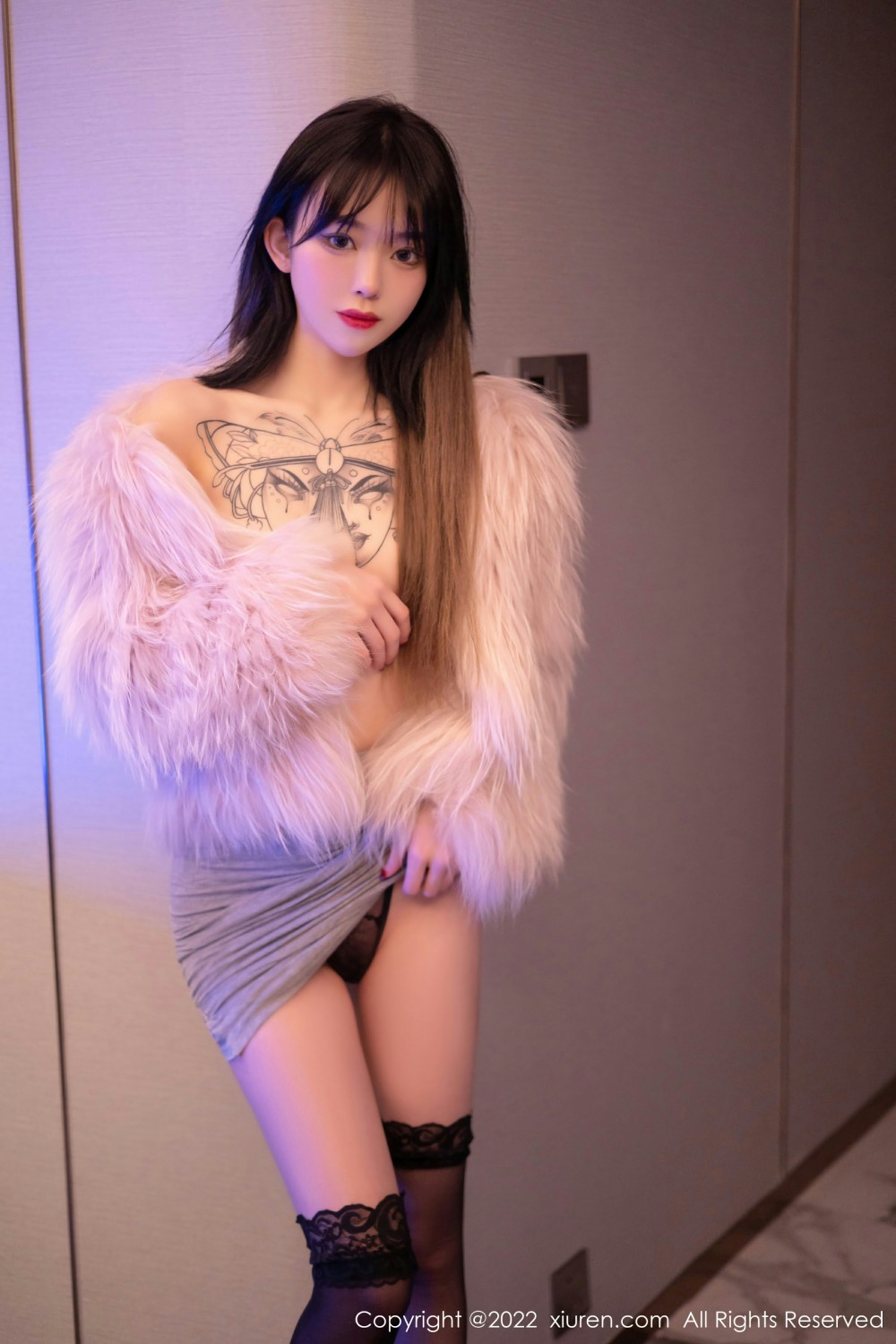 [XiuRen秀人网] 2022.01.10 No.4441 奶瓶. 黑丝美腿第4张