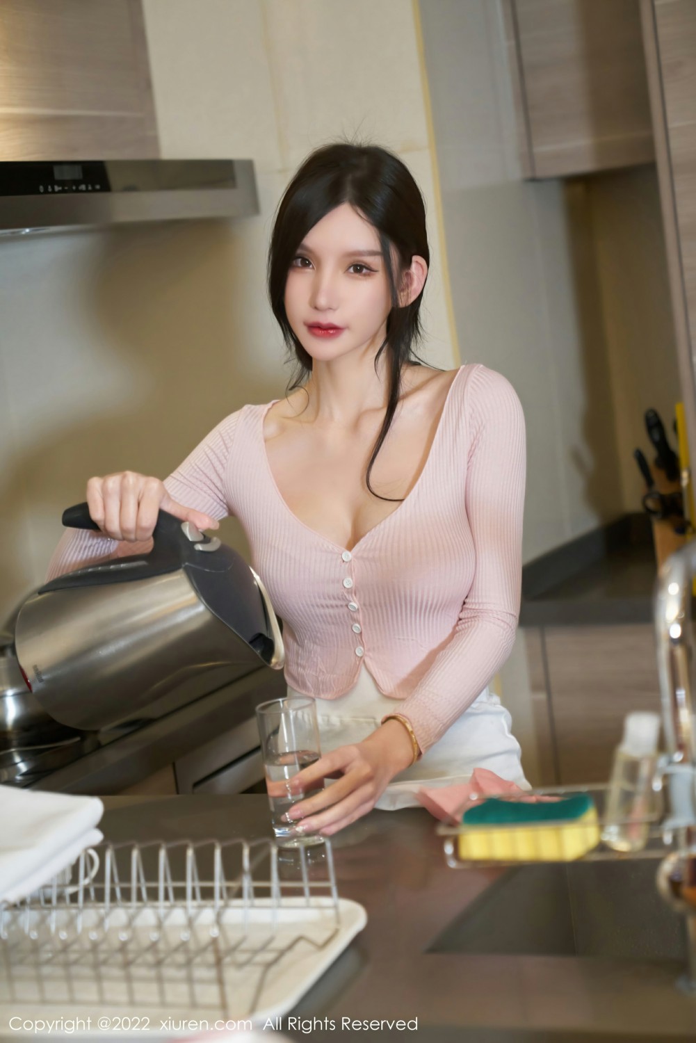 [XiuRen秀人网] 2022.01.14 No.4468 周于希Sally 性感女佣第1张