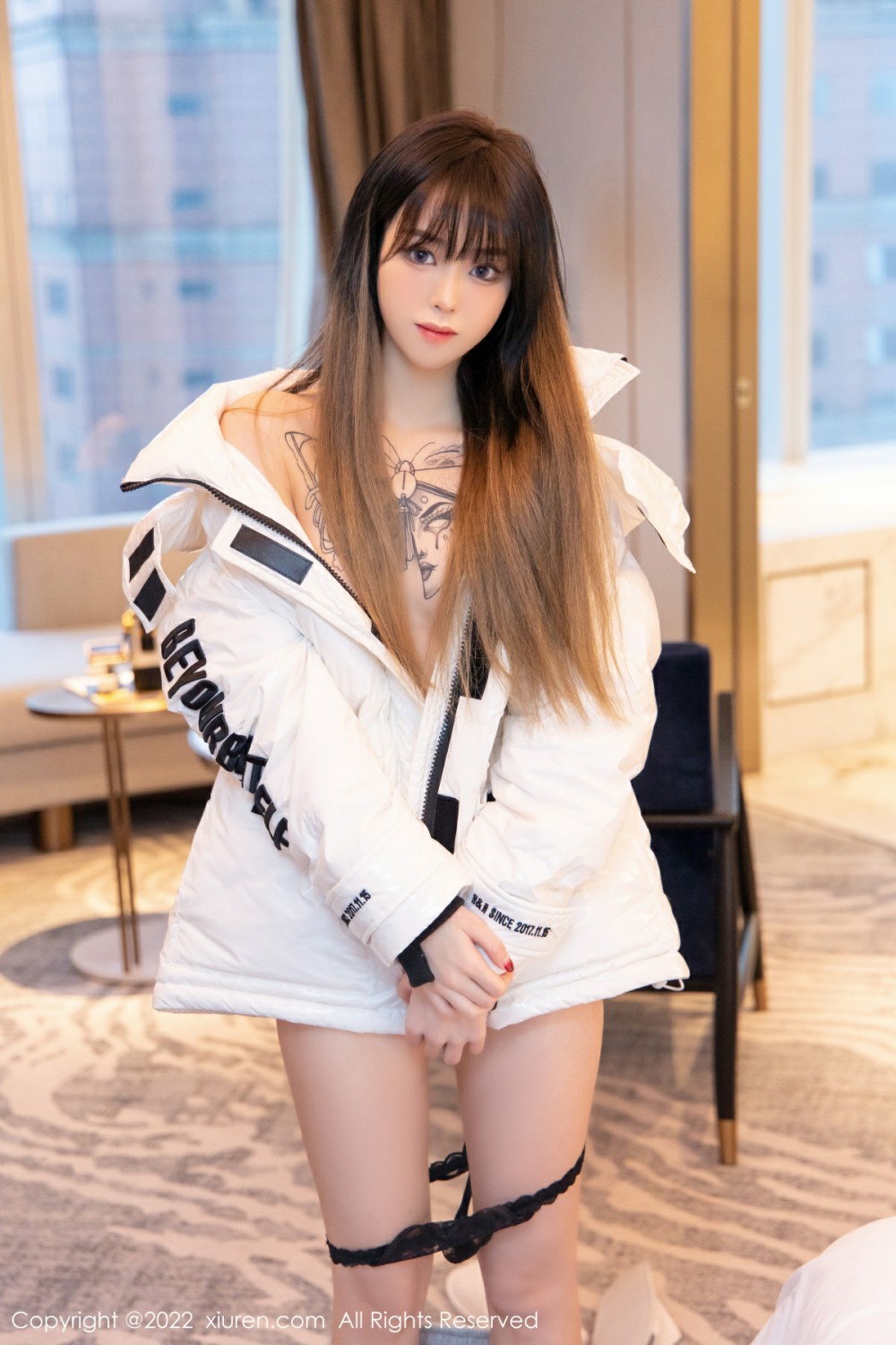 [XiuRen秀人网] 2022.01.17 No.4470 奶瓶. 极致美腿第13张