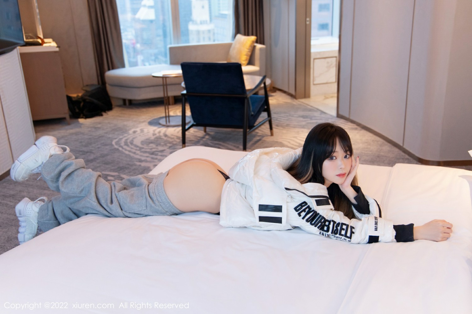[XiuRen秀人网] 2022.01.17 No.4470 奶瓶. 极致美腿第7张