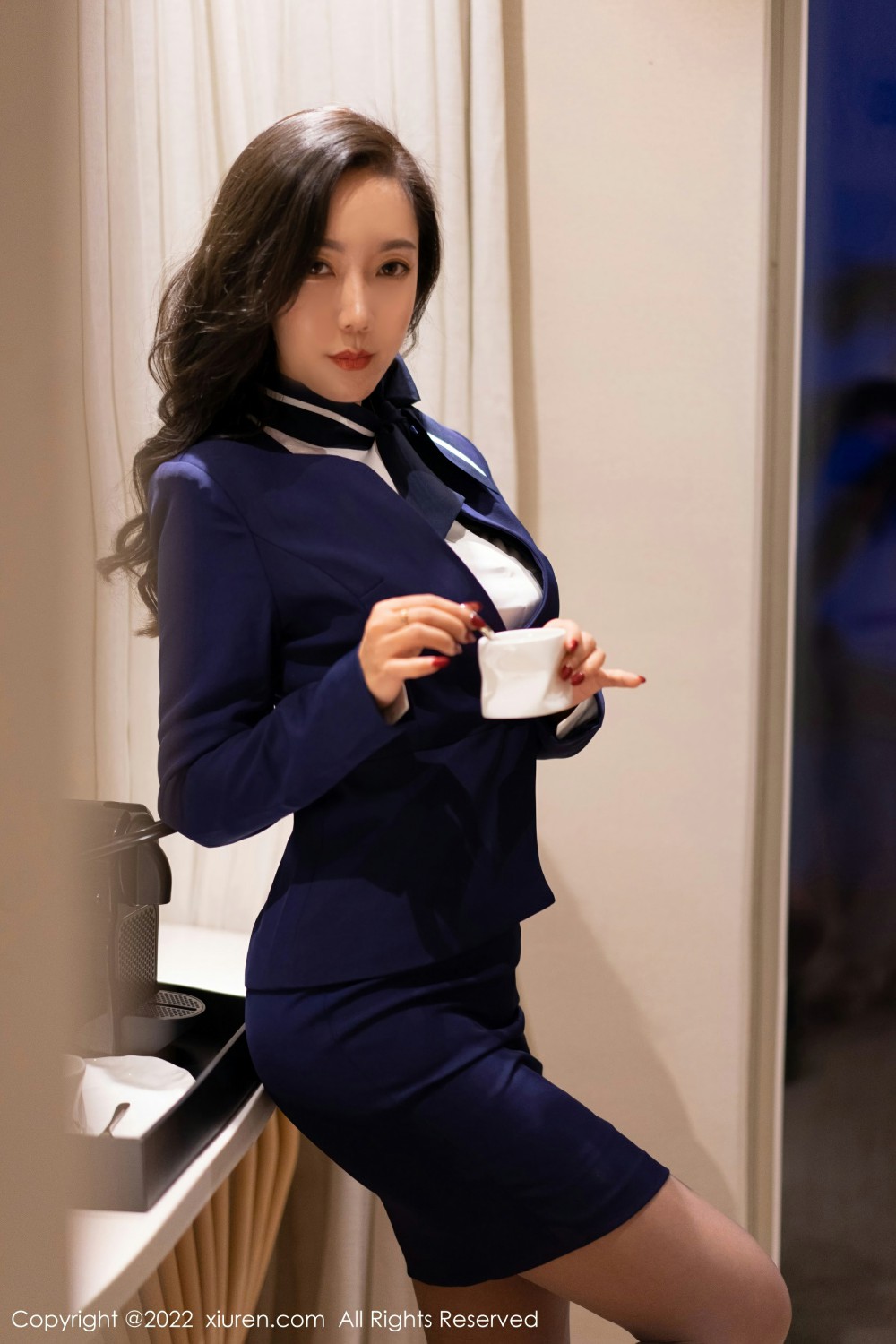 [XiuRen秀人网] 2022.01.18 No.4478 艾静香 性感制服第1张
