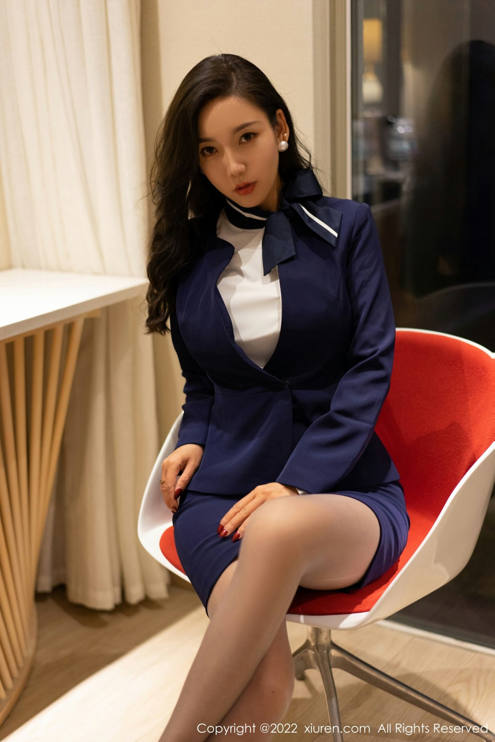 [XiuRen秀人网] 2022.01.18 No.4478 艾静香 性感制服第2张
