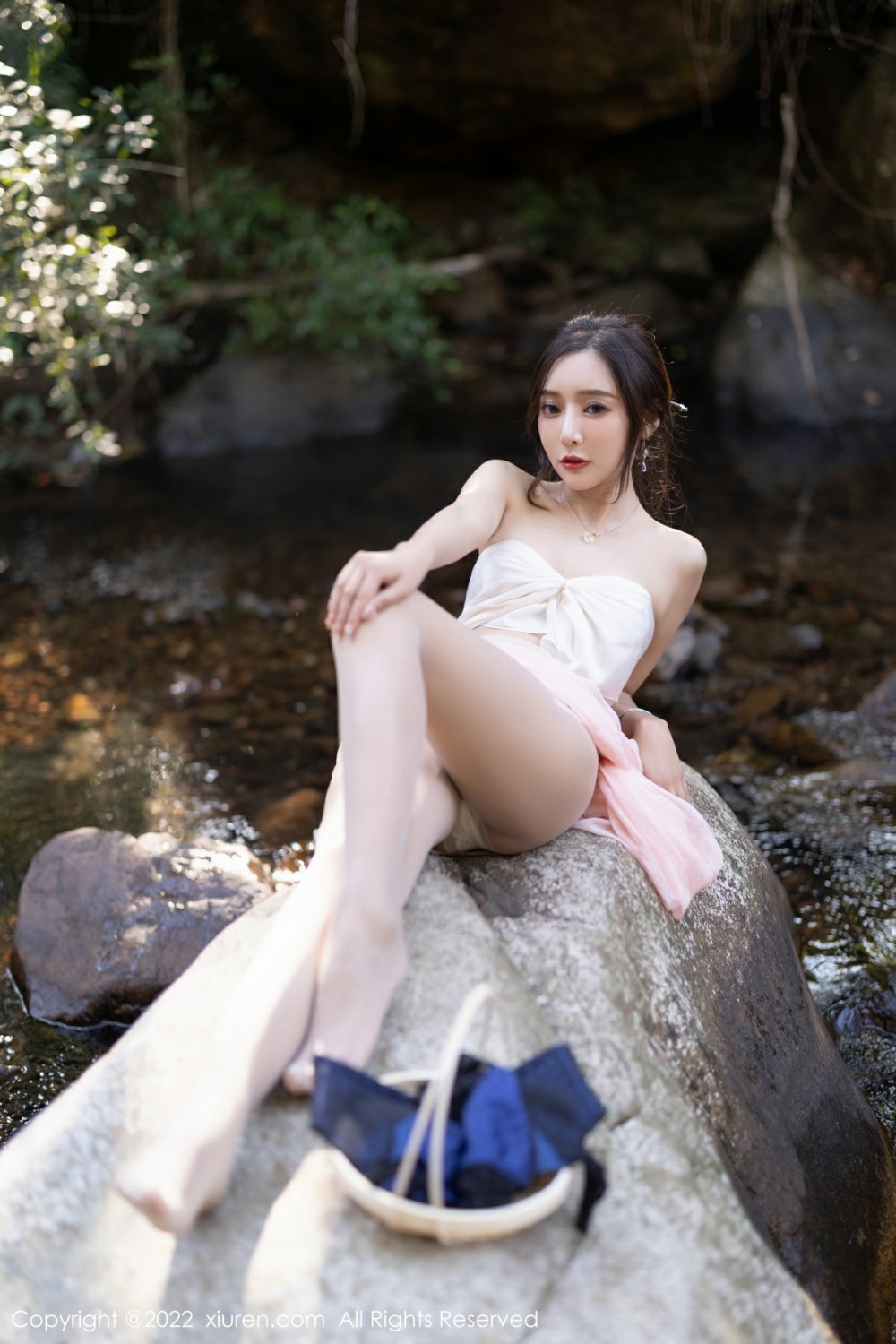 [XiuRen秀人网] 2022.01.25 No.4511 王馨瑶yanni 户外写真第5张