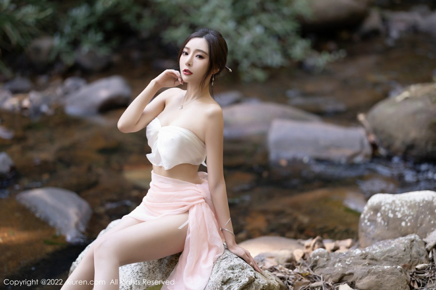 [XiuRen秀人网] 2022.01.25 No.4511 王馨瑶yanni 户外写真第1张
