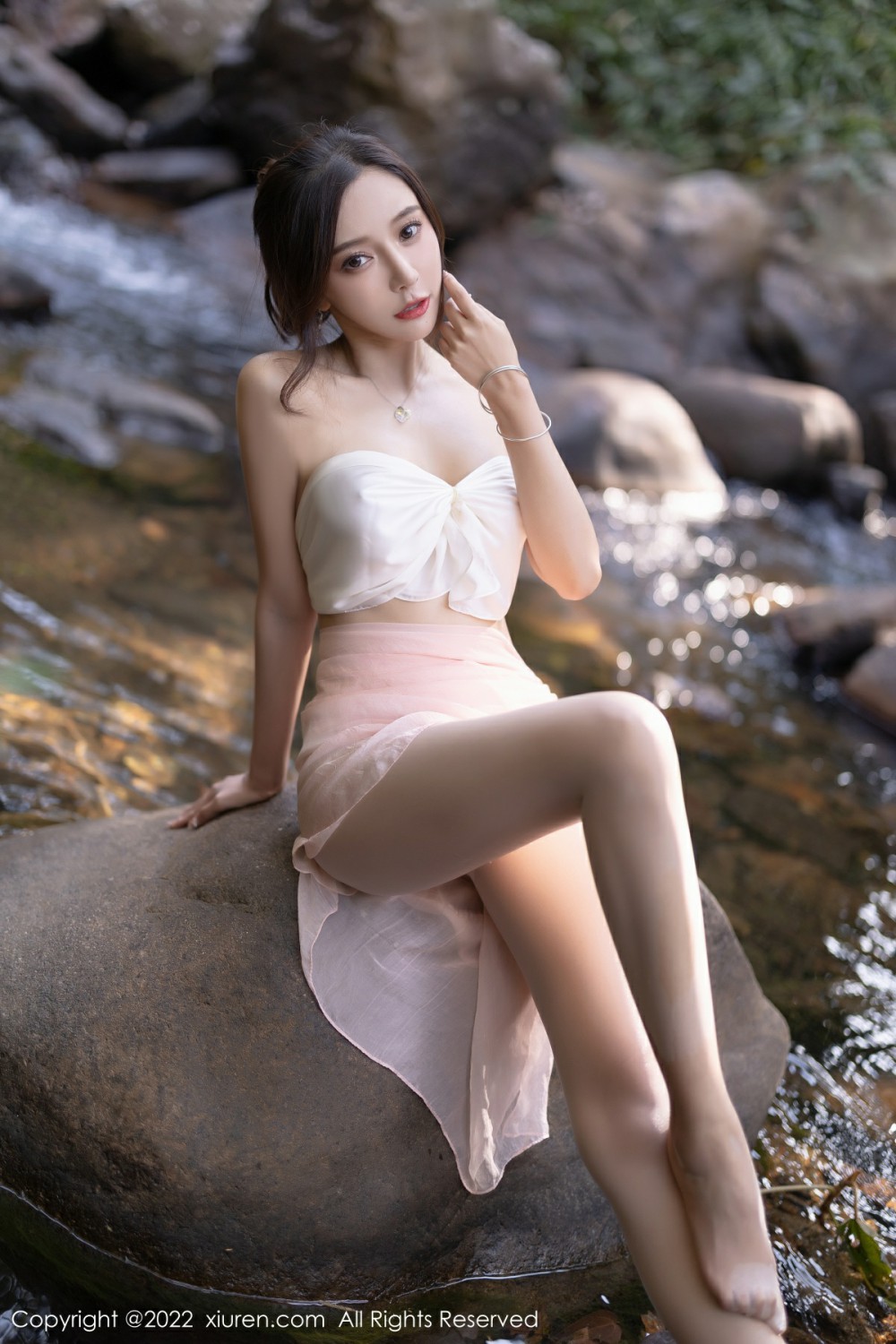 [XiuRen秀人网] 2022.01.25 No.4511 王馨瑶yanni 户外写真第9张