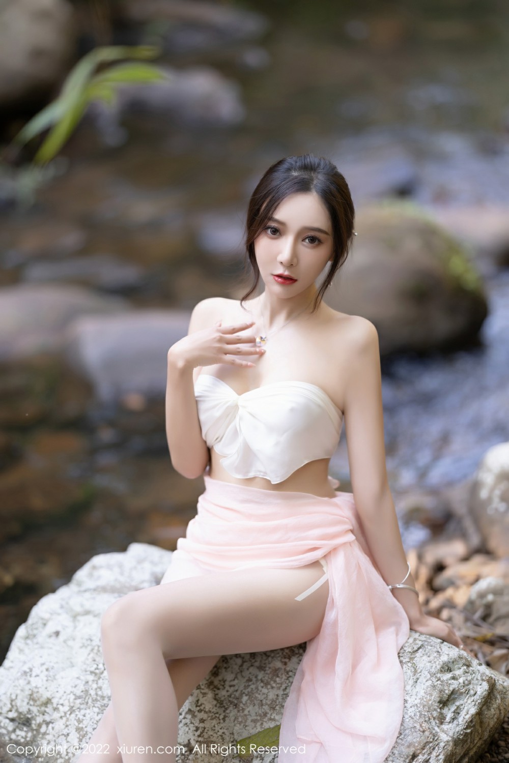 [XiuRen秀人网] 2022.01.25 No.4511 王馨瑶yanni 户外写真第2张