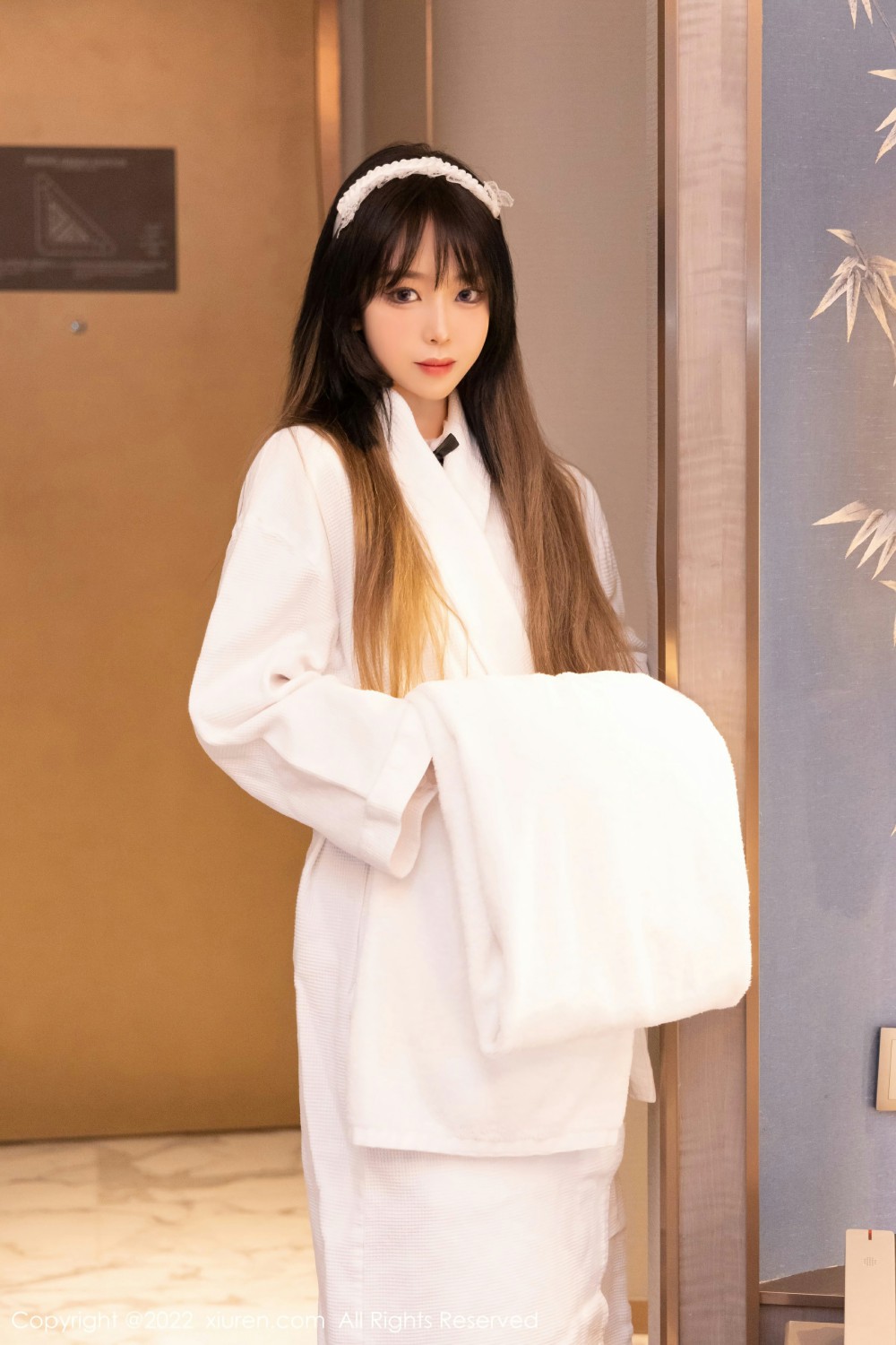 [XiuRen秀人网] 2022.01.29 No.4565 奶瓶. 极致美腿第1张