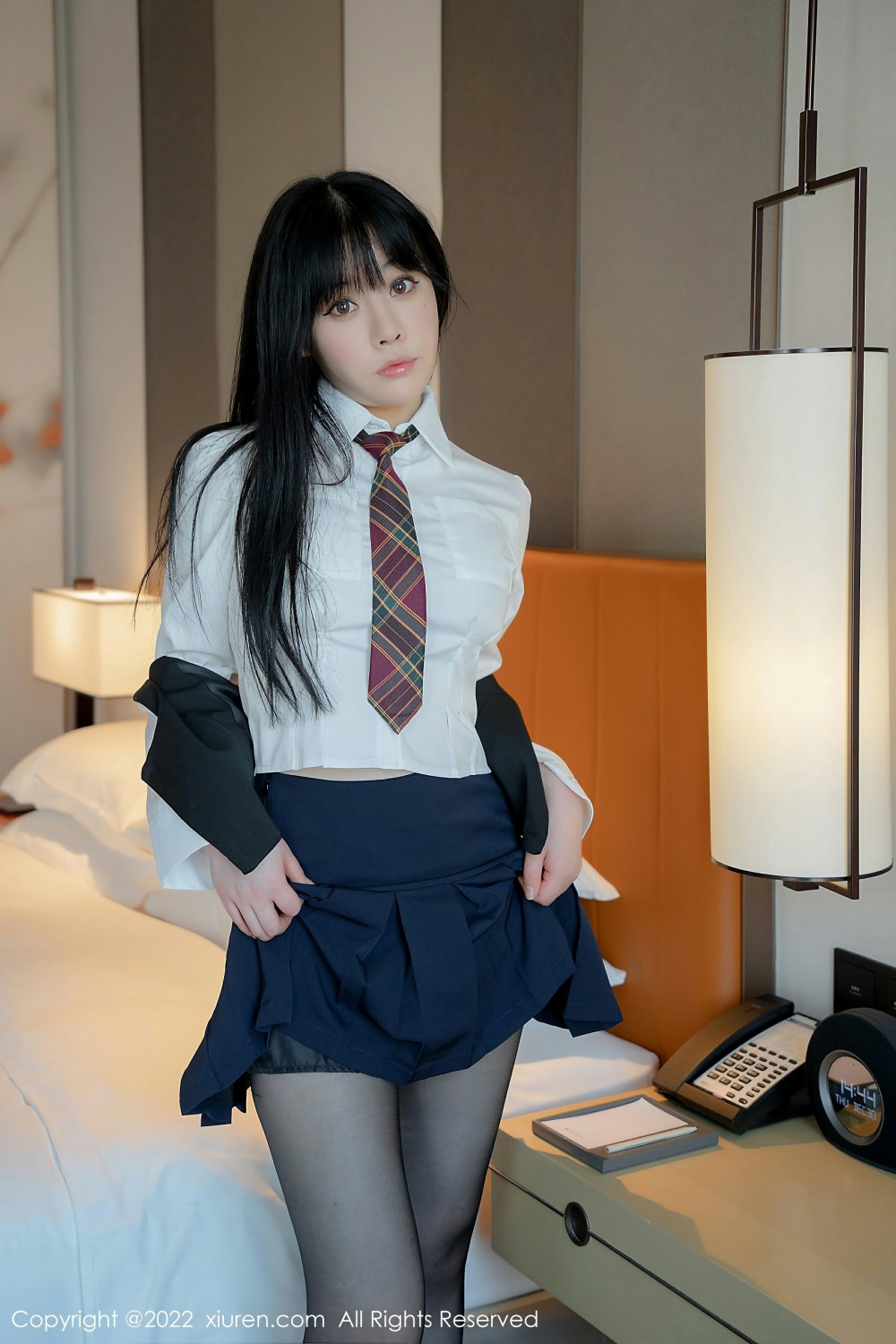 [XiuRen秀人网] 2022.02.09 No.4558 徐媛媛 黑丝御姐第2张