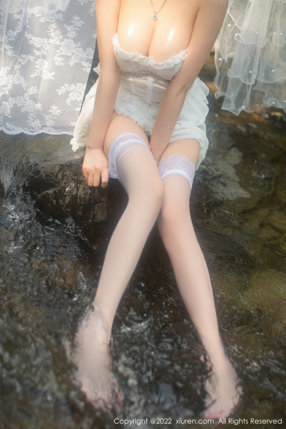 [XiuRen秀人网] 2022.02.09 No.4564 杨晨晨Yome 户外写真第4张