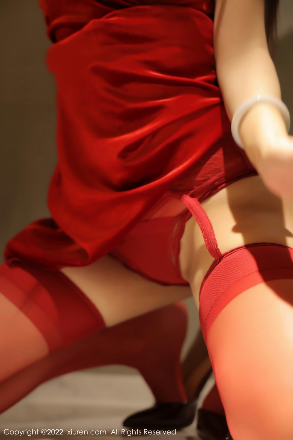 [XiuRen秀人网] 2022.02.11 No.4572 汐汐baby 红色丝袜第6张