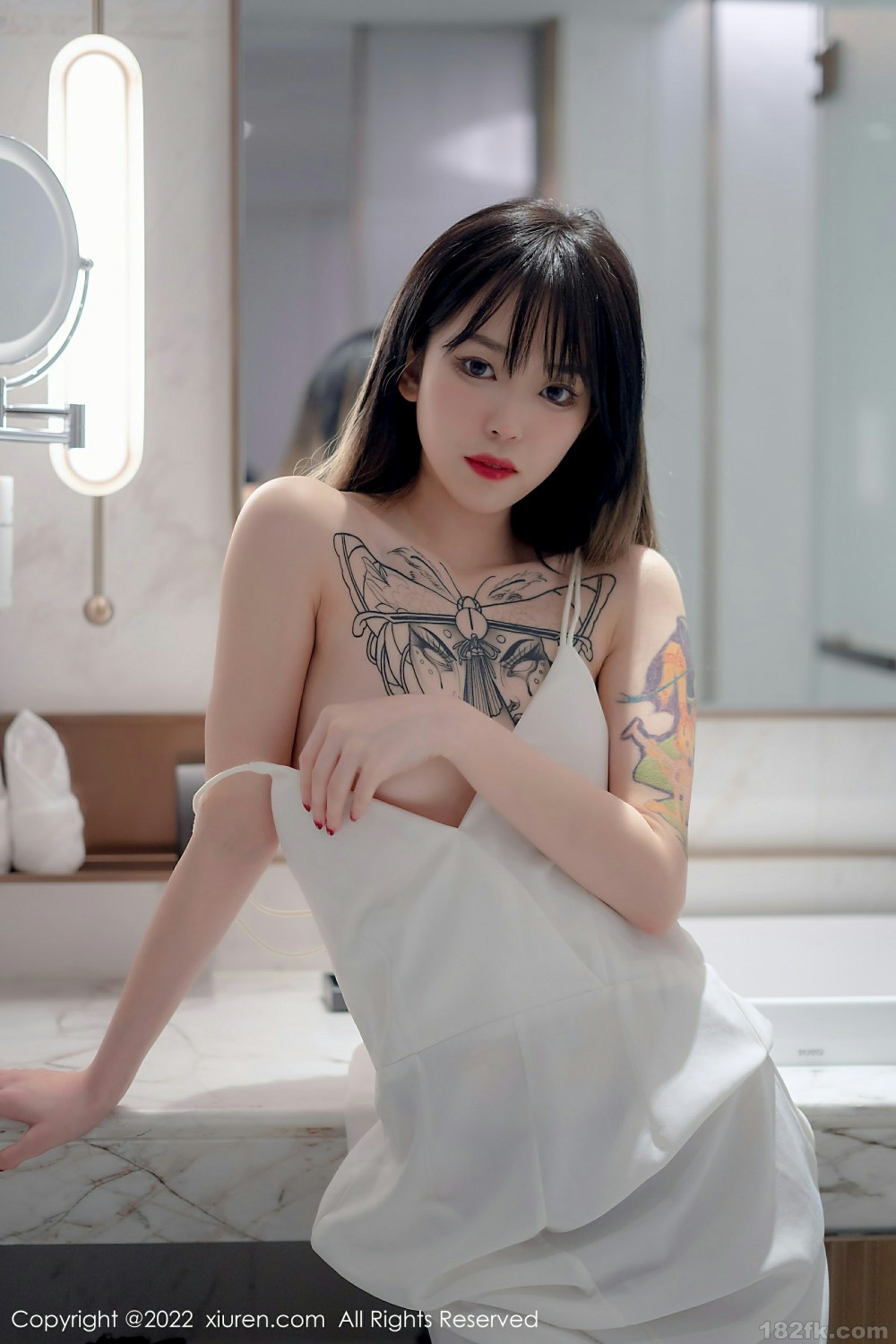 [XiuRen秀人网] 2022.02.21 No.4611 奶瓶. 极致美腿第7张