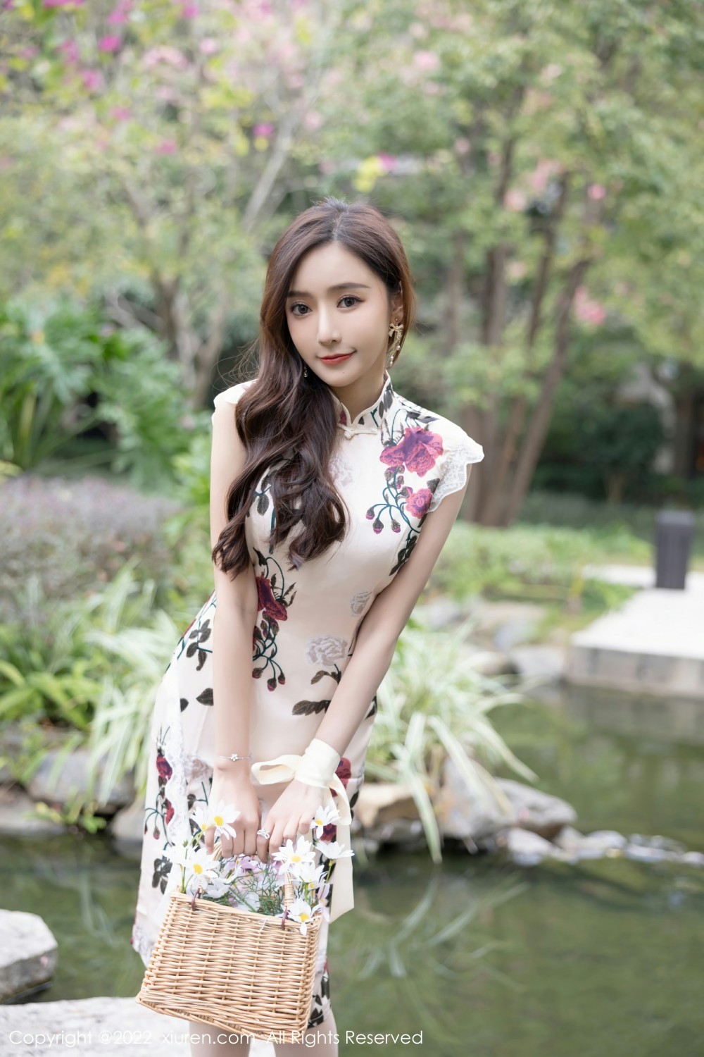 [XiuRen秀人网] 2022.03.08 No.4688 王馨瑶yanni 花纹旗袍第3张