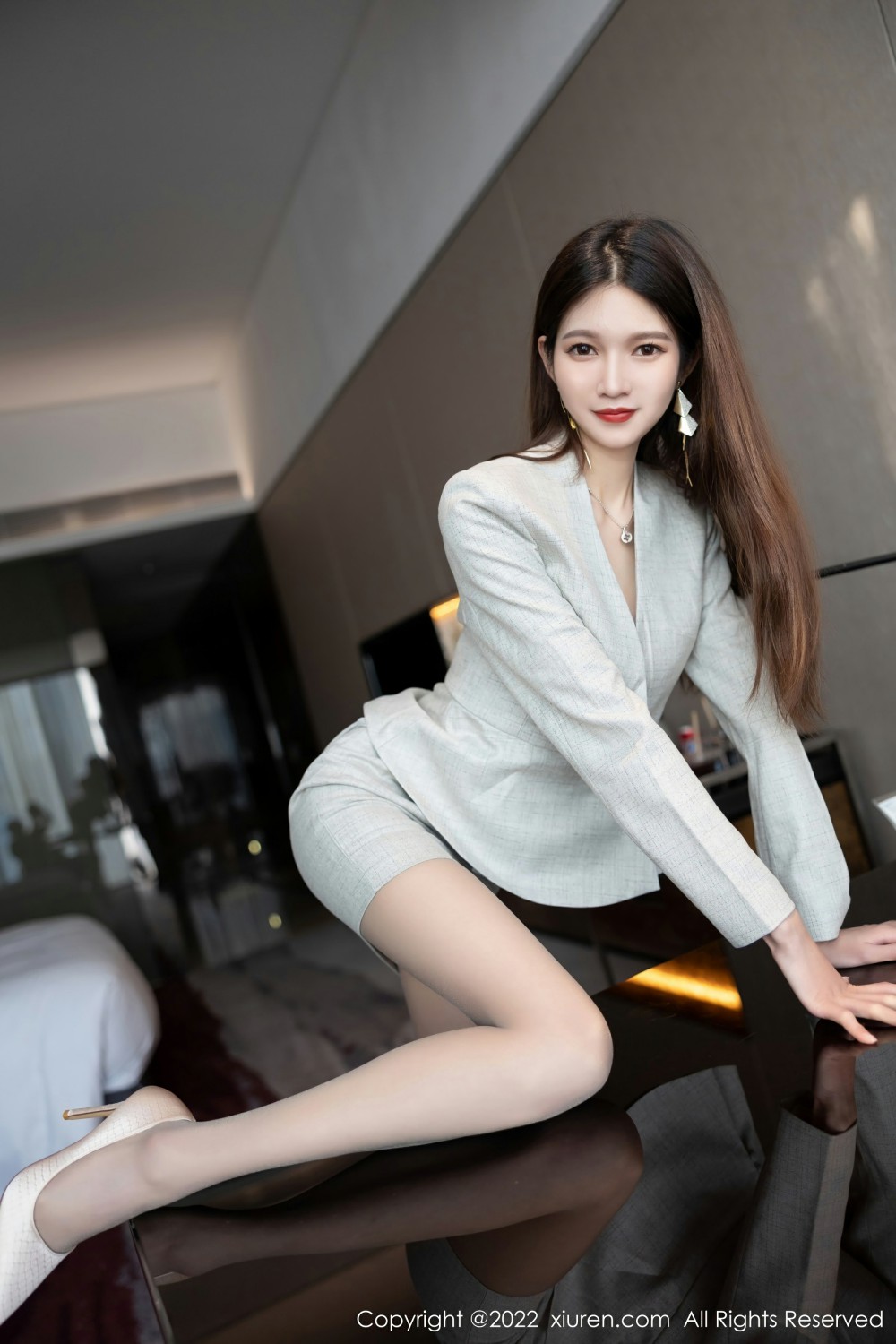 [XiuRen秀人网] 2022.03.14 No.4713 程程程- 性感制服第1张