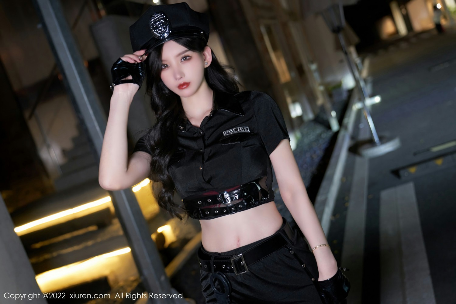[XiuRen秀人网] 2022.03.18 No.4741 周于希Sally 性感女警官第3张