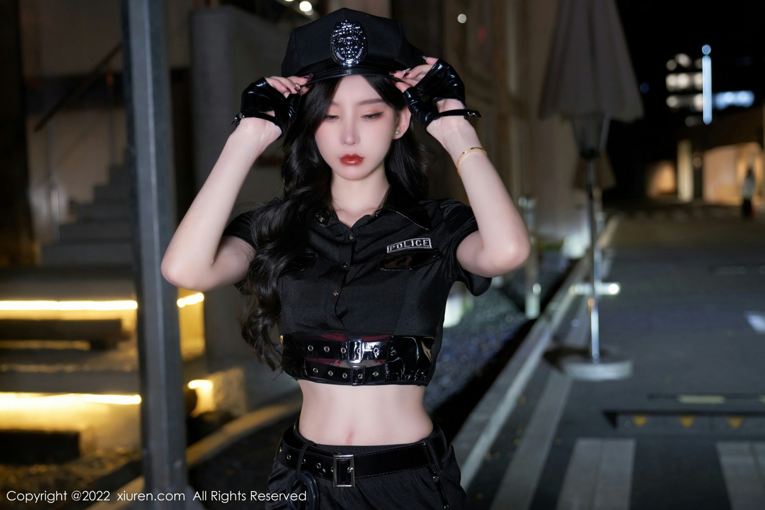 [XiuRen秀人网] 2022.03.18 No.4741 周于希Sally 性感女警官第3张