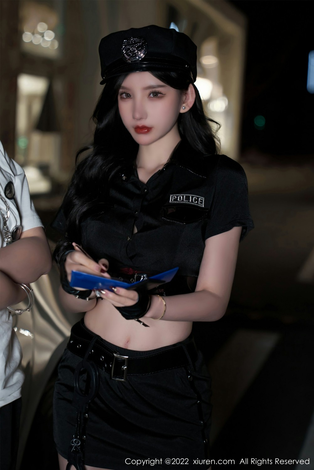 [XiuRen秀人网] 2022.03.18 No.4741 周于希Sally 性感女警官第1张