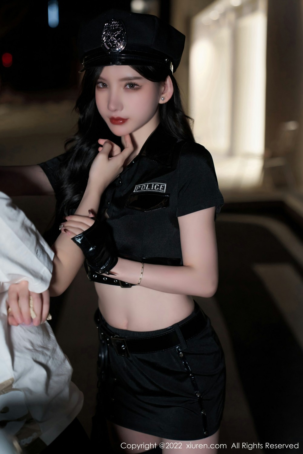 [XiuRen秀人网] 2022.03.18 No.4741 周于希Sally 性感女警官第6张