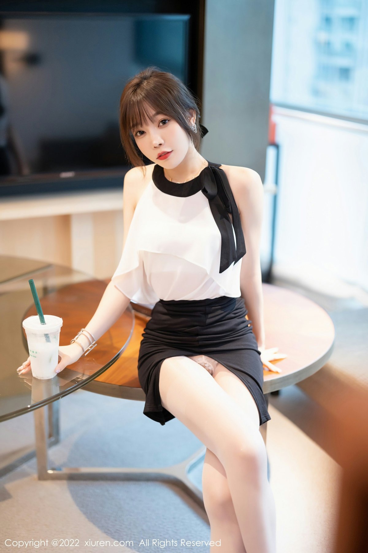[XiuRen秀人网] 2022.08.26 No.5500 徐莉芝Booty第4张