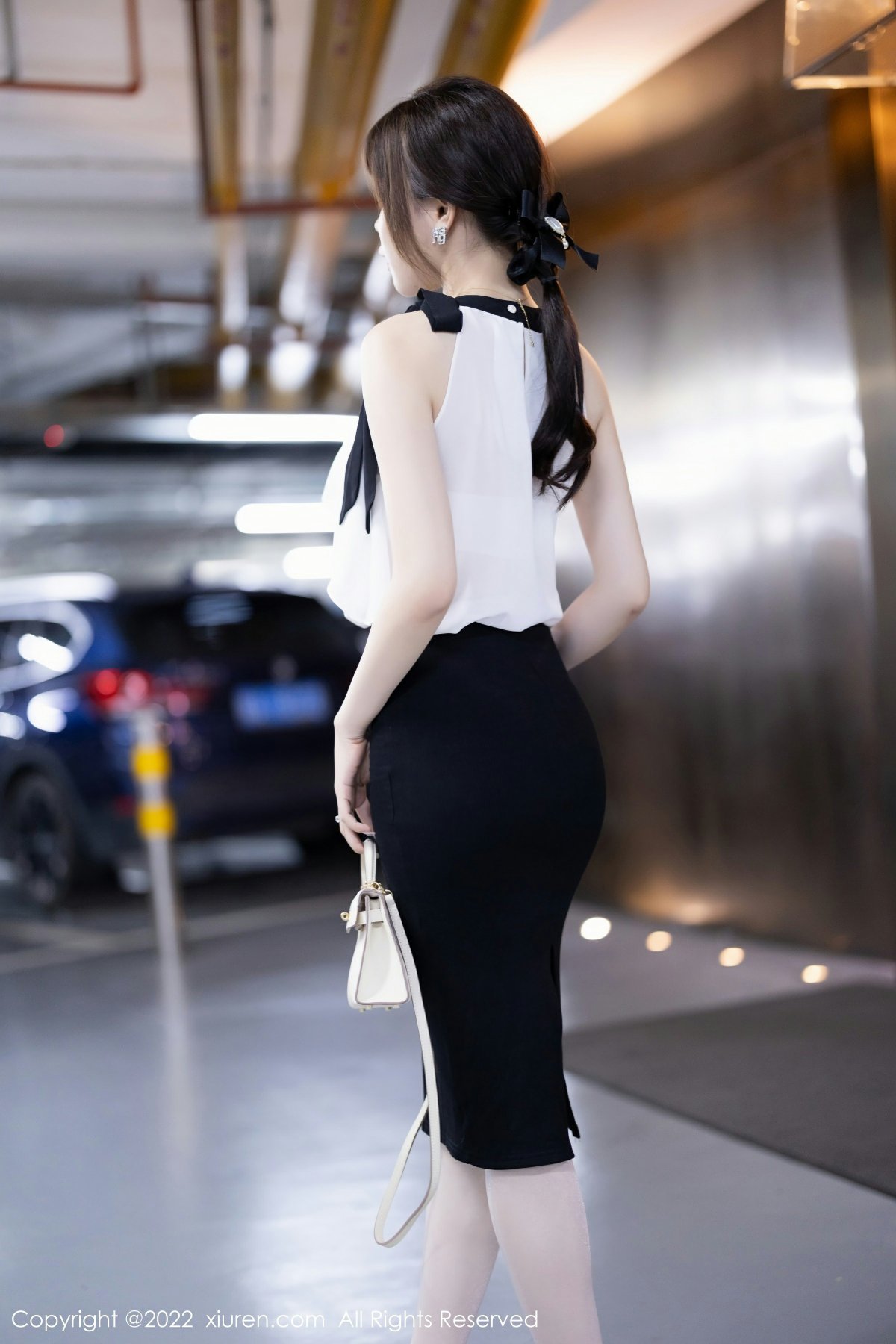 [XiuRen秀人网] 2022.08.26 No.5500 徐莉芝Booty第1张