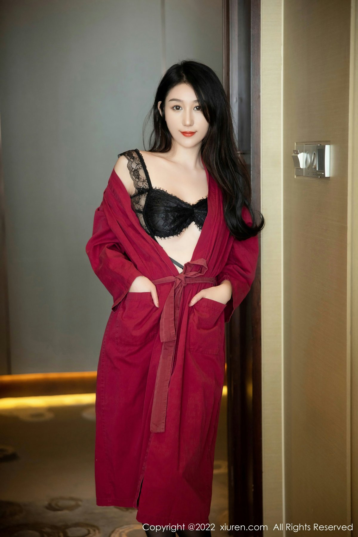 [XiuRen秀人网] 2022.09.22 No.5624 薇薇酱第2张